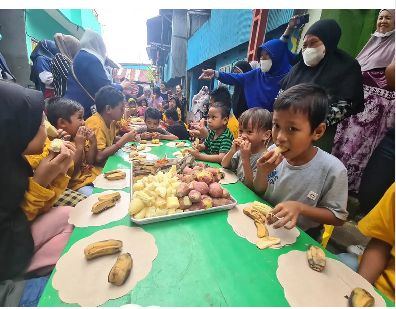 DPPPA Makassar Meriahkan Festival Rebus Bareng Siswa, Ajak Konsumsi Menu Bergizi