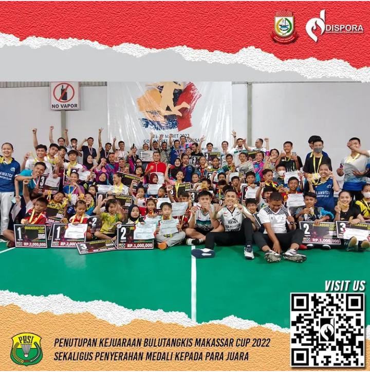 Penutupan Kejuaraan Bulutangkis Makassar Cup 2022 Sekaligus Penyerahan Medali Kepada Para Juara