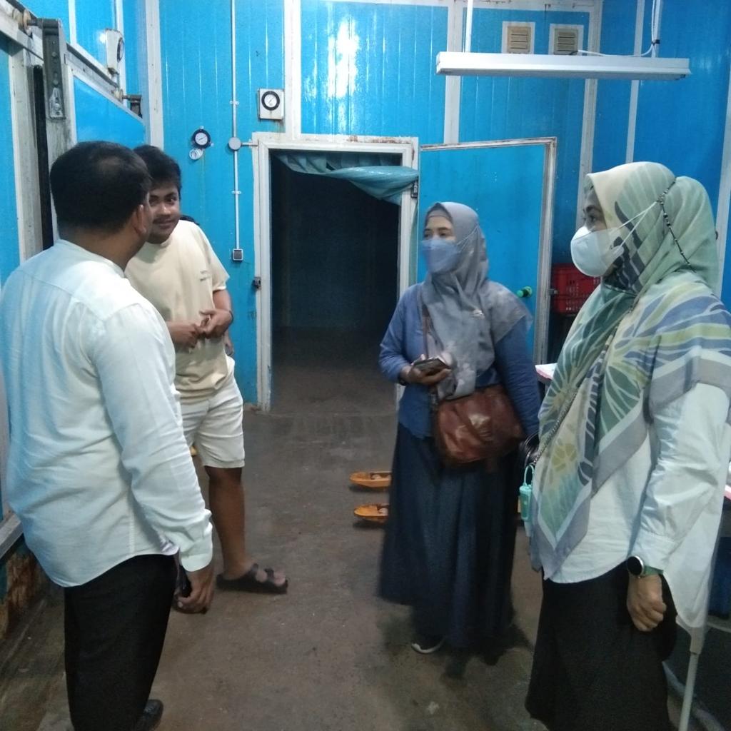 Dinas Perikanan dan Pertanian mendampingi tim Direktorat Logistik Ditjen PDSPKP Kementrian Kelautan dan Perikanan RI melakukan Monitoring dan evaluasi (Monev) ke Cold Storage dan Single Cold Storage d