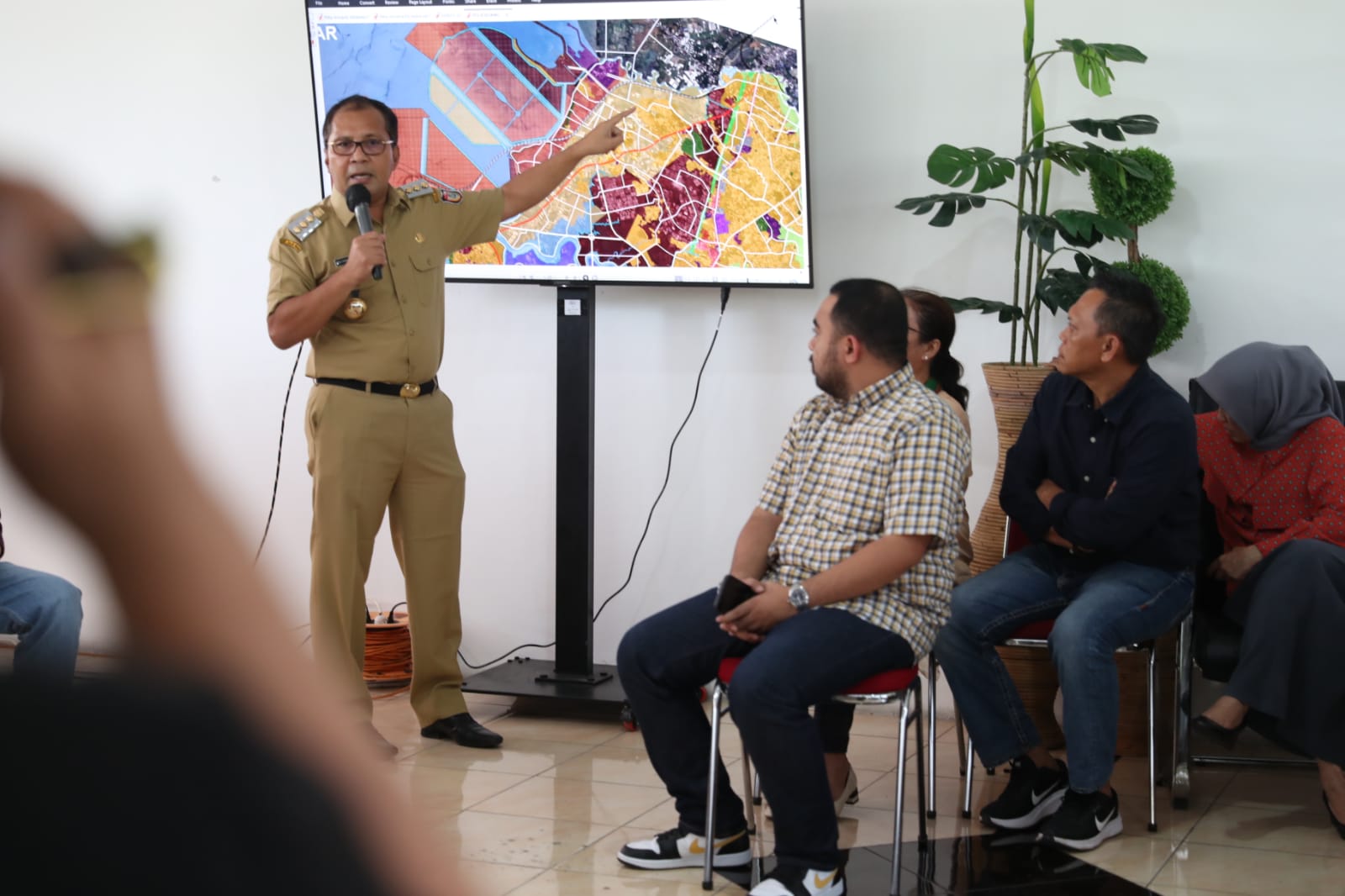 Danny Pomanto Dukung Program Strategis Nasional Pembangunan Rel Kereta Api 