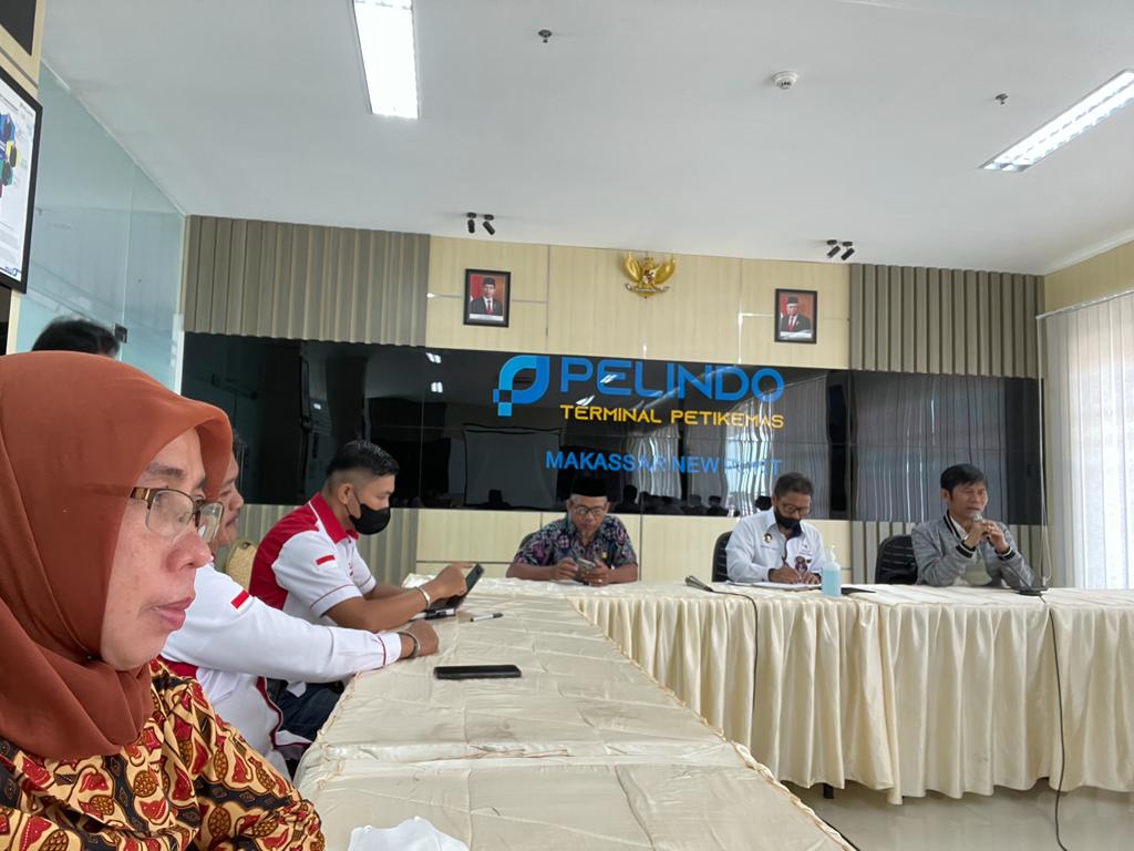 Pemerintah Kota Makassar melalui Dinas Perikanan dan Pertanian (DP2) Kota Makassar, Bidang Perikanan DP2, mengikuti Rapat koordinasi Pembahasan Akses Perahu Nelayan terkait pekerjaan normalisasi akses