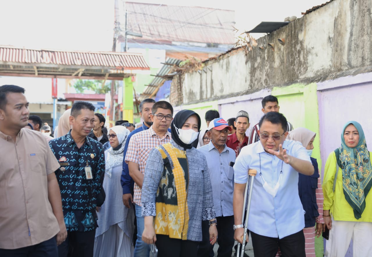 Tinjau Lorong Wisata di Jalan Sungai Pareman, Wakil Wali Kota Pastikan Kebutuhan Kelompok Tani Terpenuhi