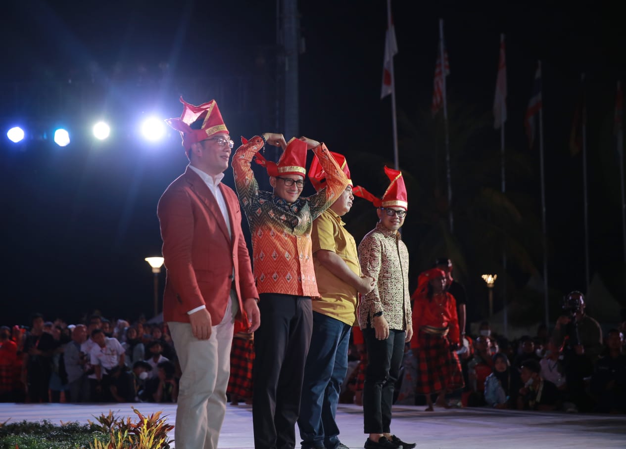 Sejumlah Kepala Daerah Berbalas Pantun, Wujud Dukungan Bagi F8