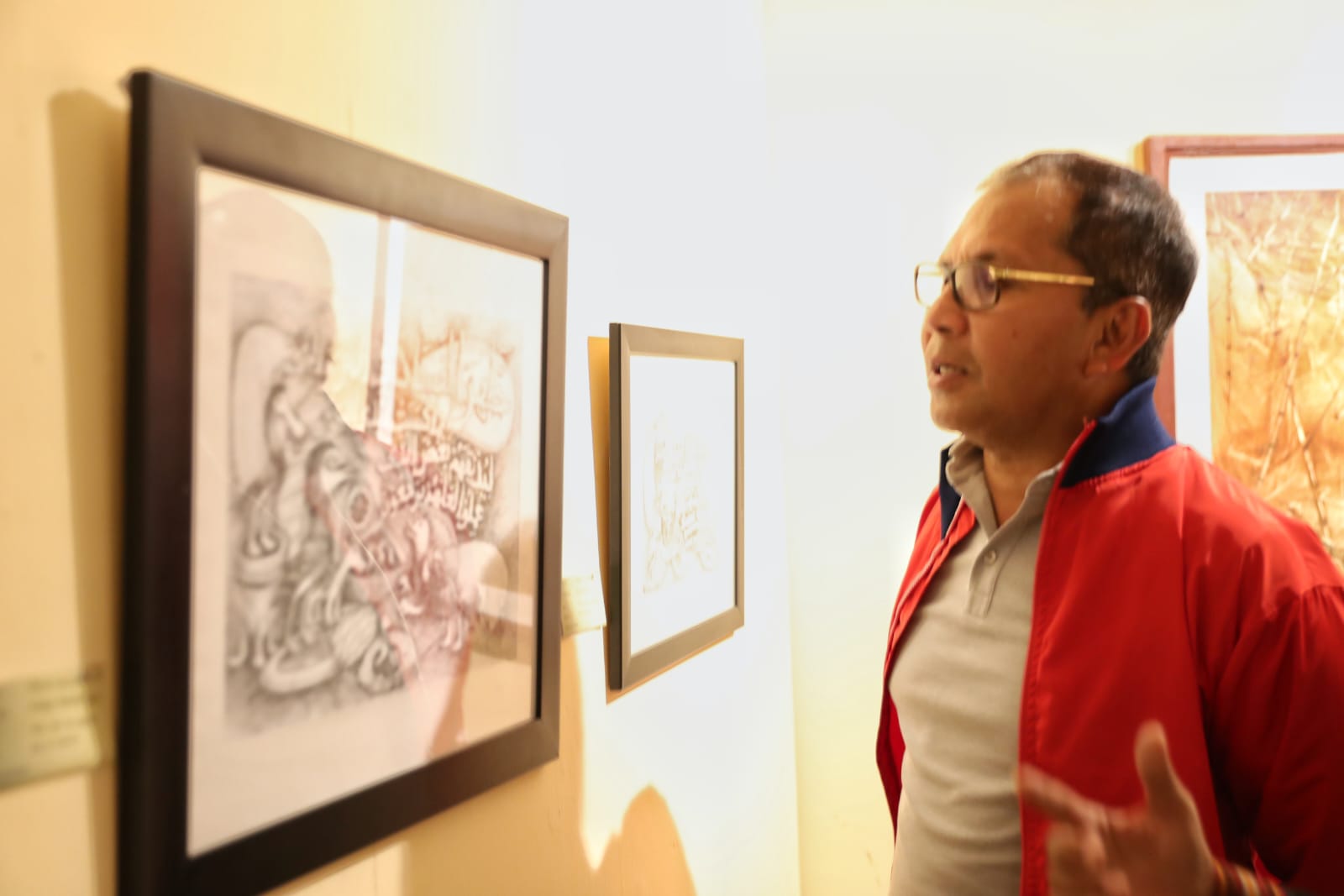 Hari Kedua Makassar F8, Danny Pomanto Kunjungi Stand Fine Art dan Fauna