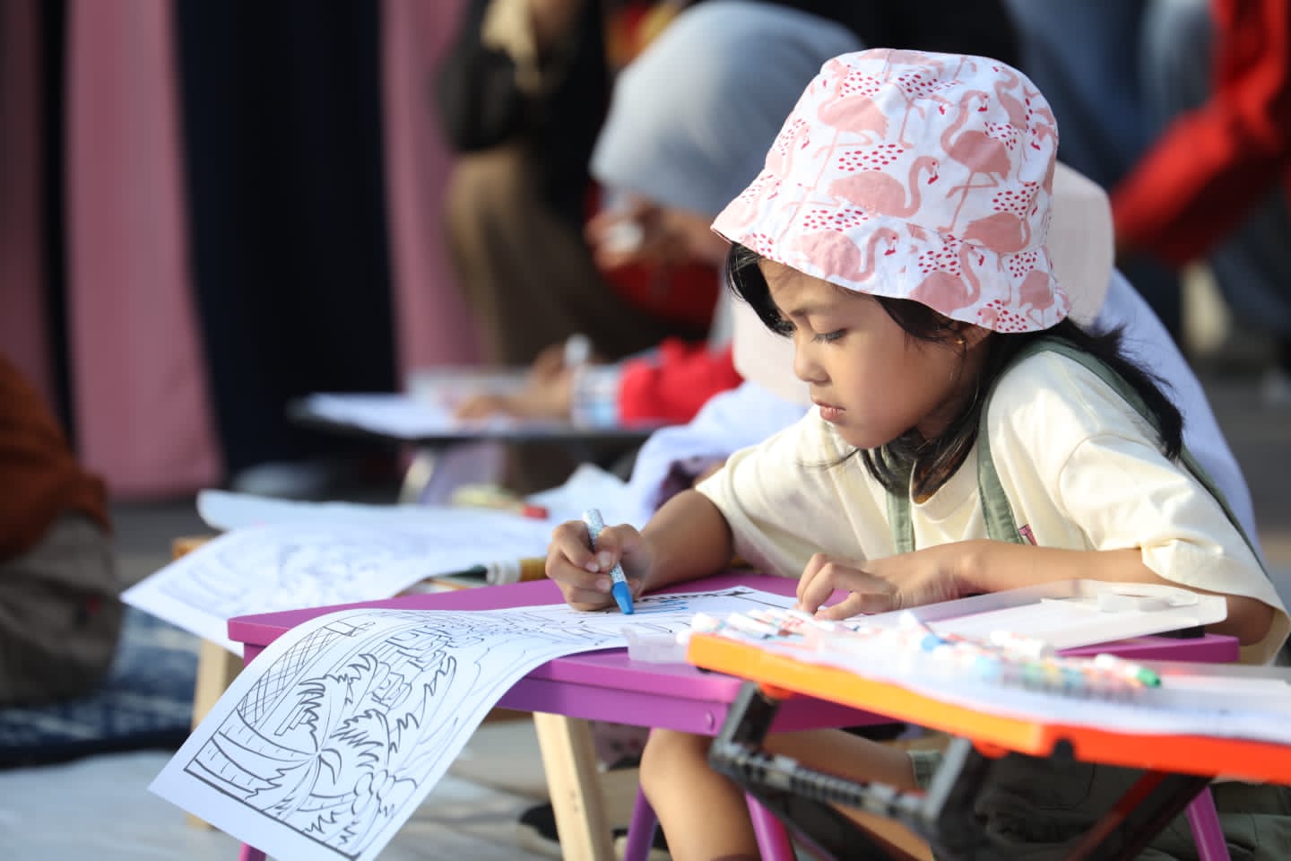 Puluhan Anak Ikuti Lomba Mewarnai di Zona Empat Makassar F8