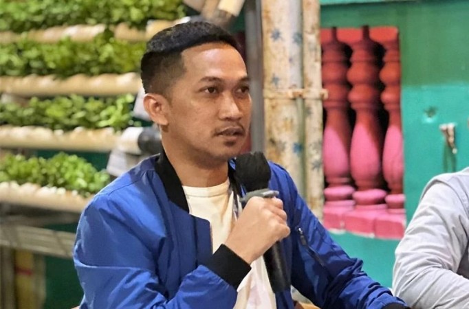 Andi Pattiware Malam Minggu di Lorong Sipakainga’ Bahas Masa Depan Pemuda
