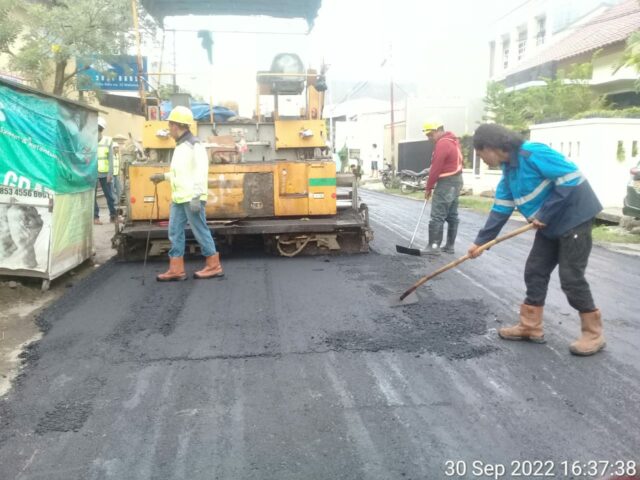 Jawab Keluhan Warga, Dinas PU Kukuh Pantau Recovery Jalan IPAL Losari