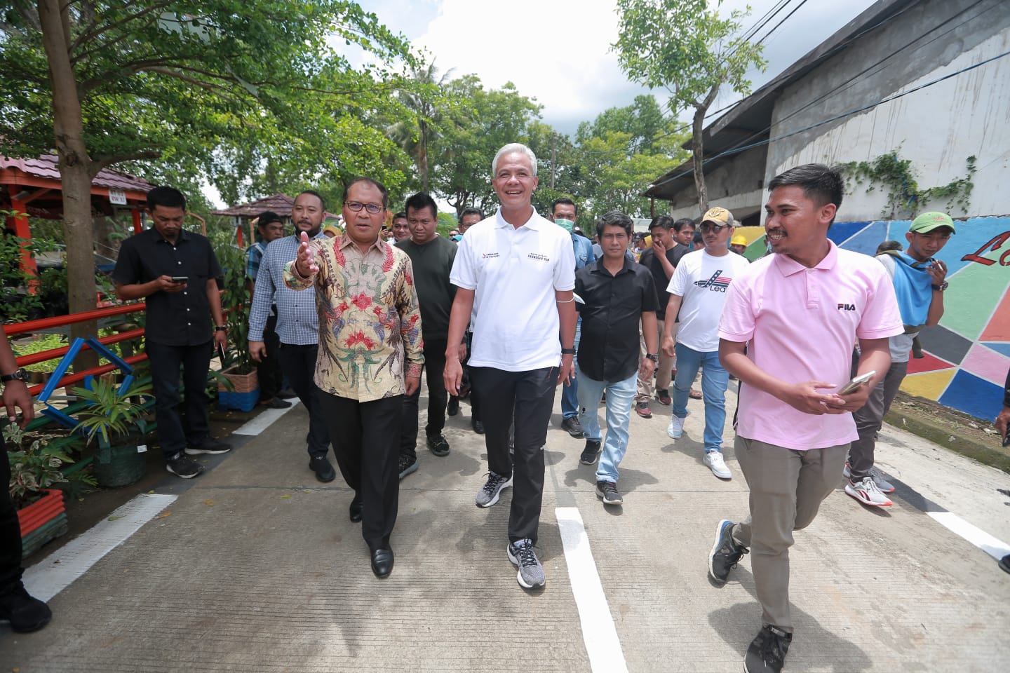 Ganjar Pranowo Puji Danny Pomanto, Buat Program Pengendali Inflasi Lorong Wisata: Patut Kita Contoh!