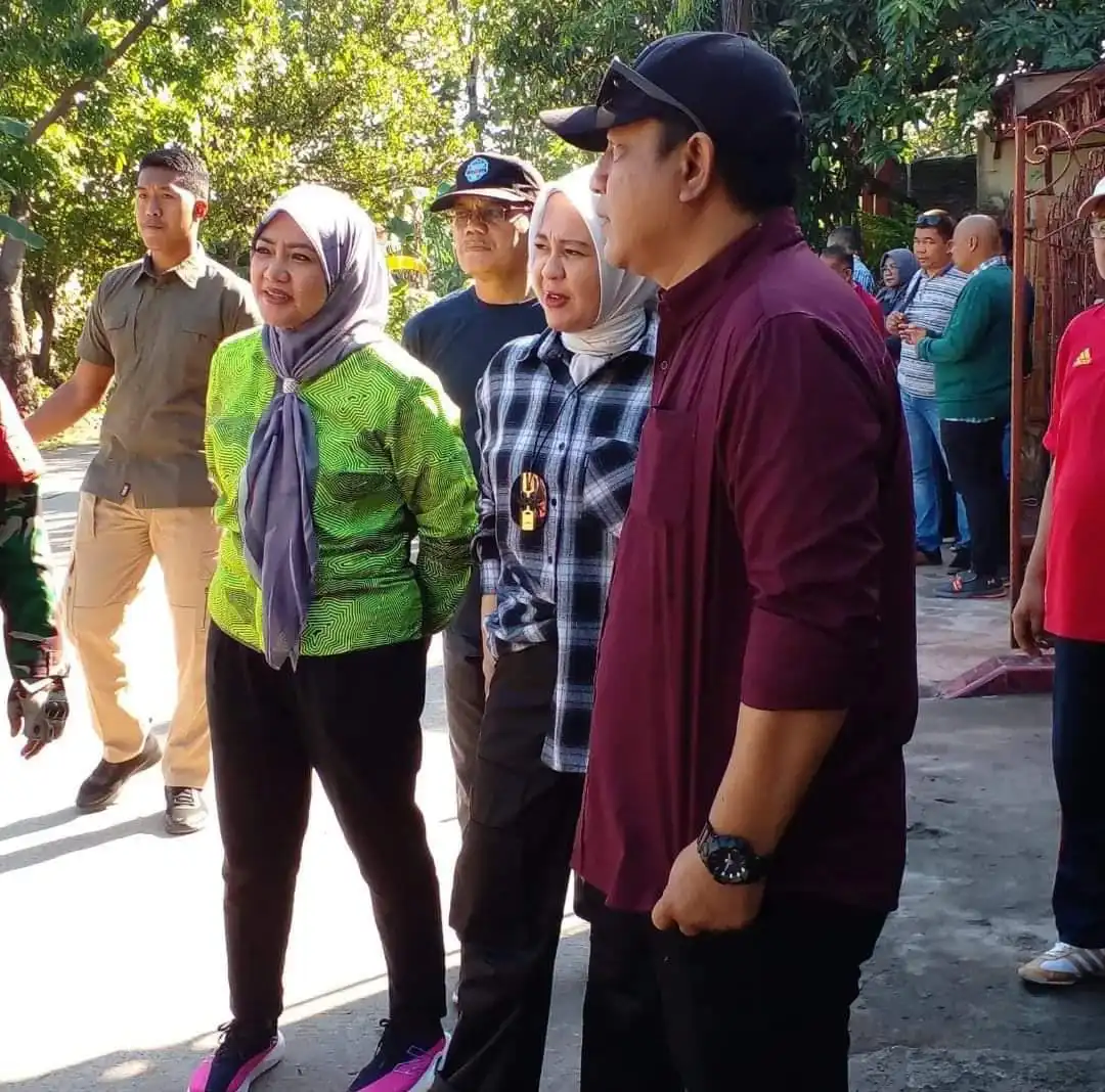 Kadis PU Dampingi Wawali Tinjau Lokasi Pengerukan Drainase