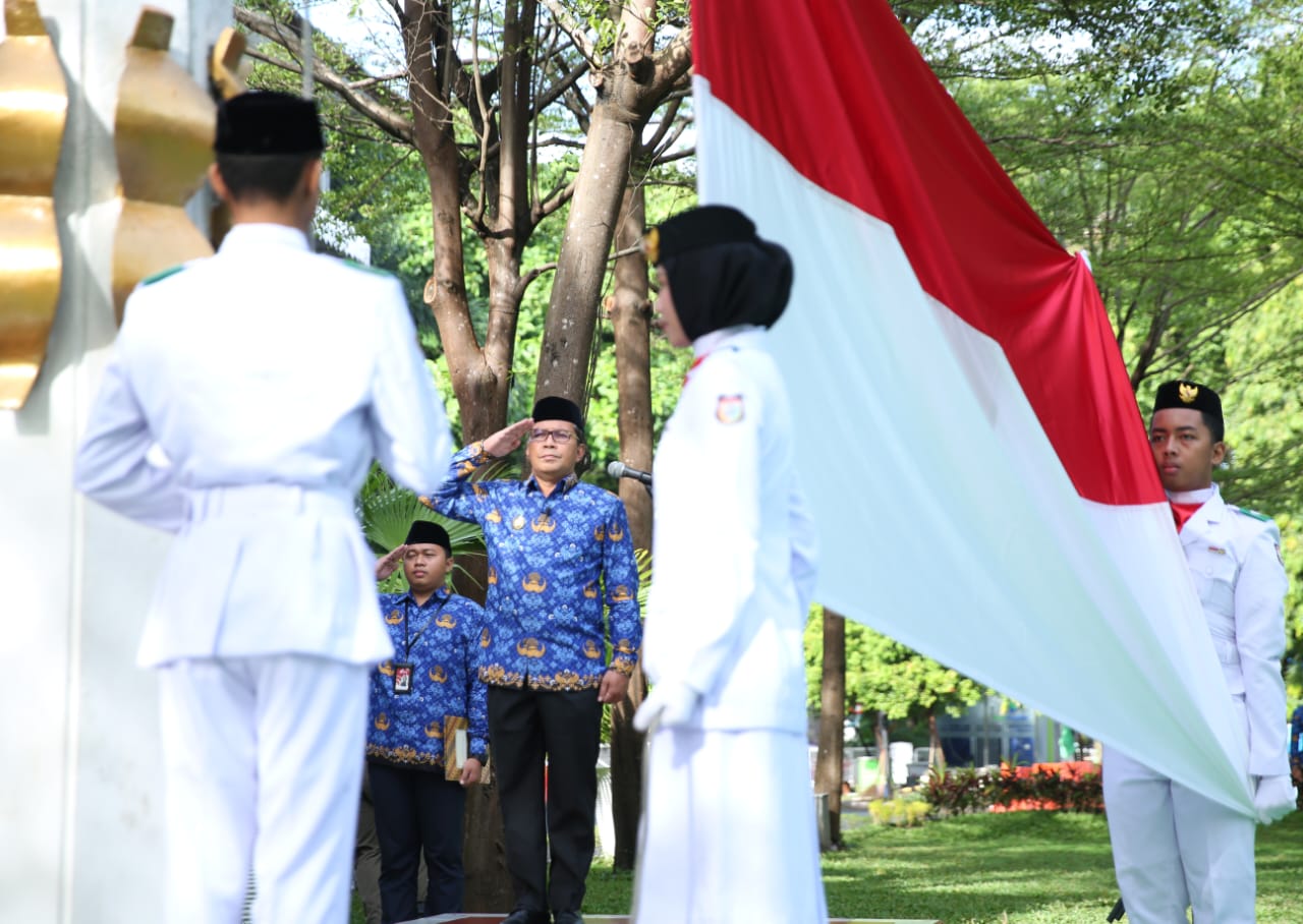 Pimpin Upacara HUT Korpri Ke - 51, Wali Kota Danny Ajak ASN Bekerja Profesional dan Berinovasi