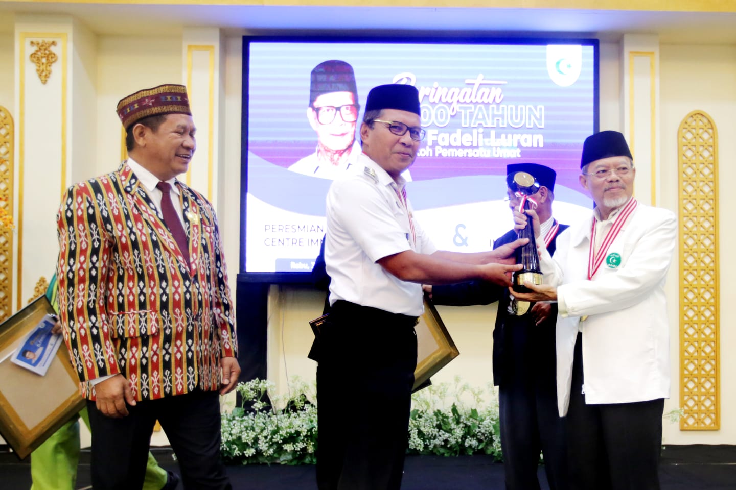 Perkuat Keimanan Umat, Danny Pomanto Sebut Makassar Butuh Peran Alim Ulama dan Tokoh Agama