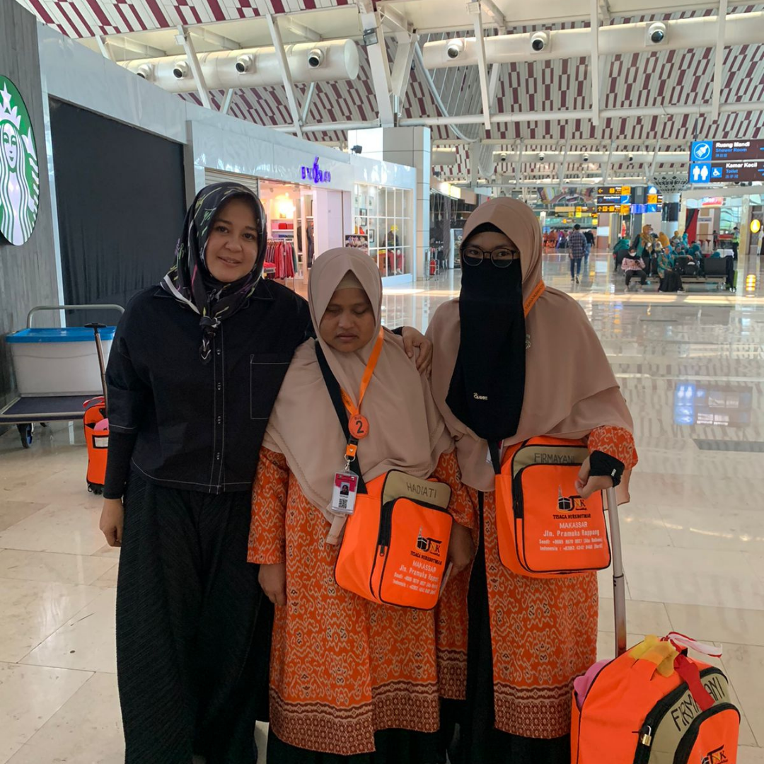 Fatmawati Rusdi Berangkatkan Umrah Qoriah Tunanetra Asal Kabupaten Sidrap