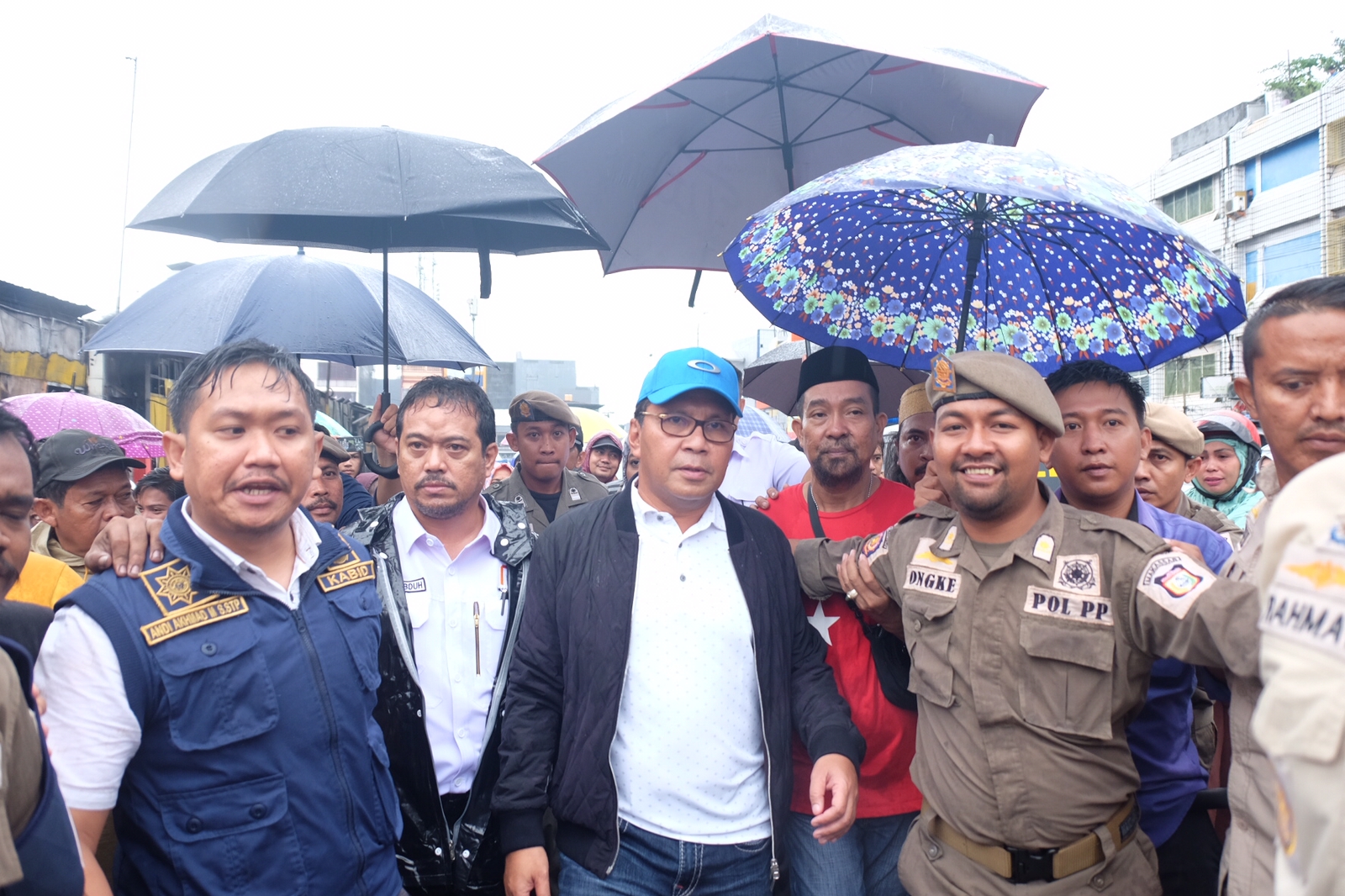 Danny Kunjungi Pasar Sentral Pasca Kebakaran, Pemkot Makassar Segera Bangun Lapak Sementara