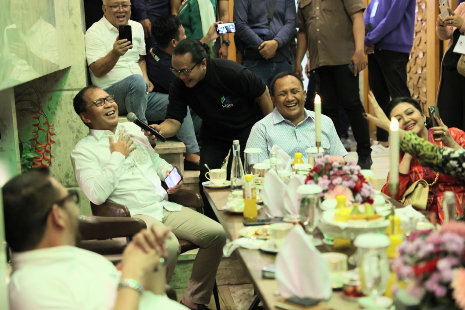 Danny Pomanto Jamu Artis Konser Semua Jadi Satu di Kediamannya