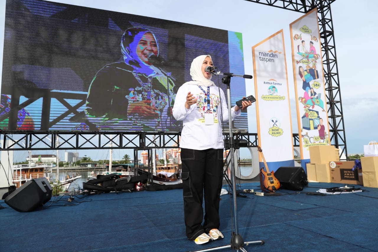 HUT ke - 8 Bank Mandiri Taspen, Serahkan CSR Rp 100 Juta Tangani Stunting di Makassar