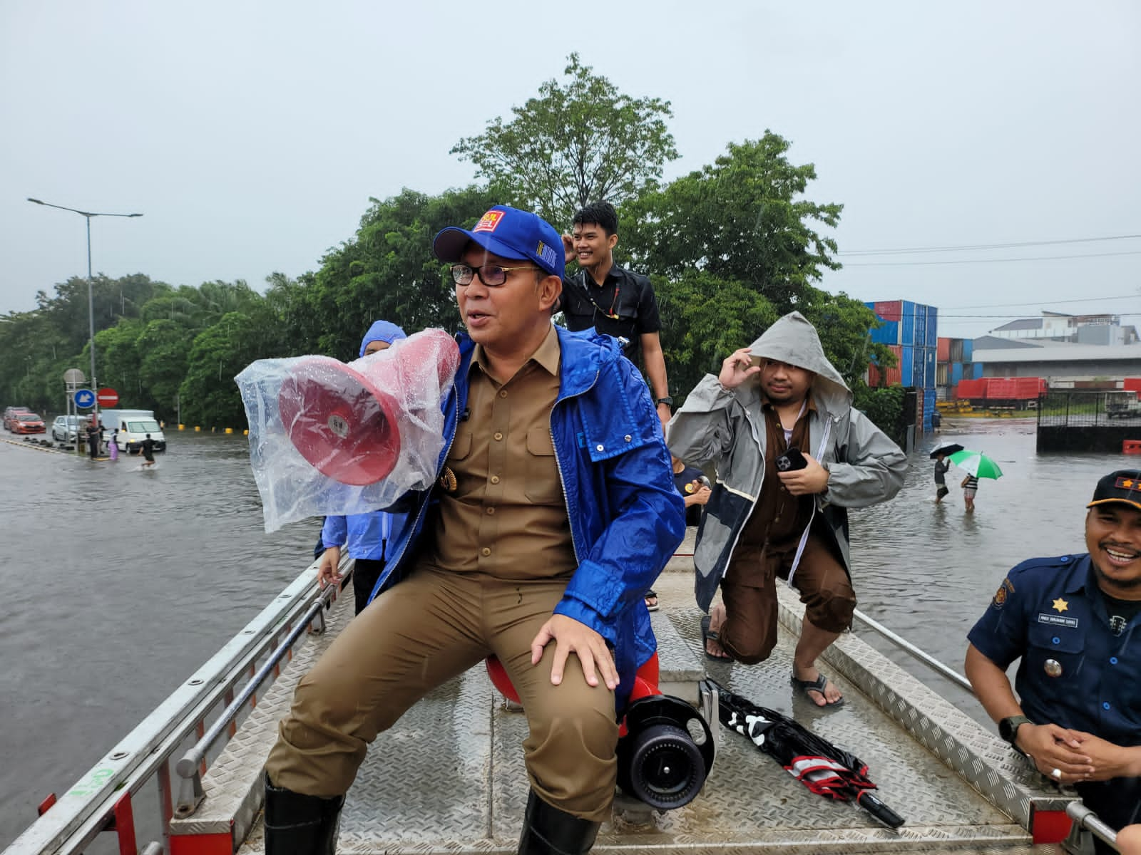 Peringatan Dini BMKG, Danny Pomanto Imbau Masyarakat Pesisir Waspada Banjir dan Siaga Evakuasi Mandiri