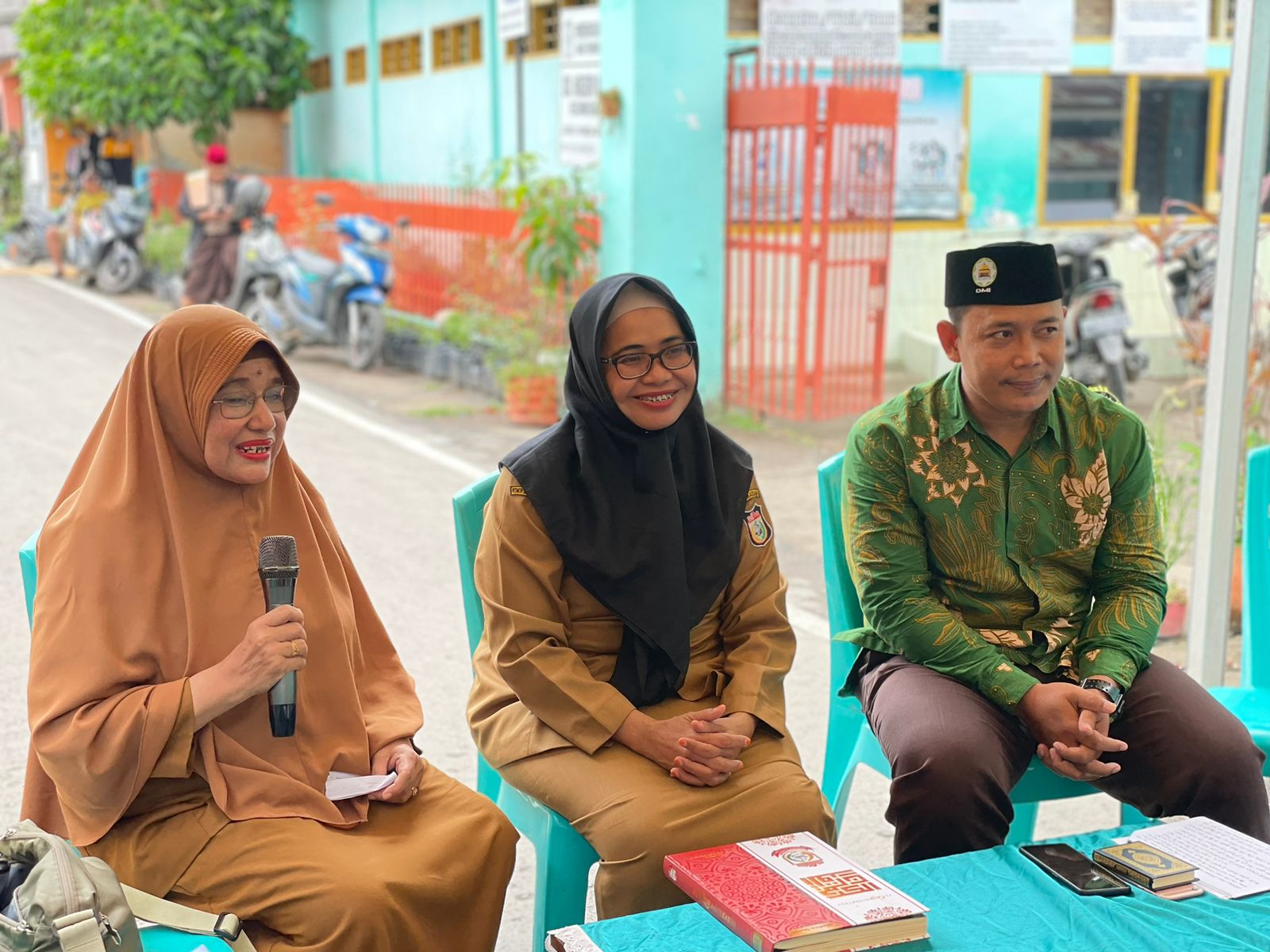 Dinas Perpustakaan Kota Makassar Melaksanakan Penyelenggaraan kegiatan Silaturahmi Pemerintahan Kota Makassar bersama Masyarakat Kelurahan Maricaya Kecematan Makassar 