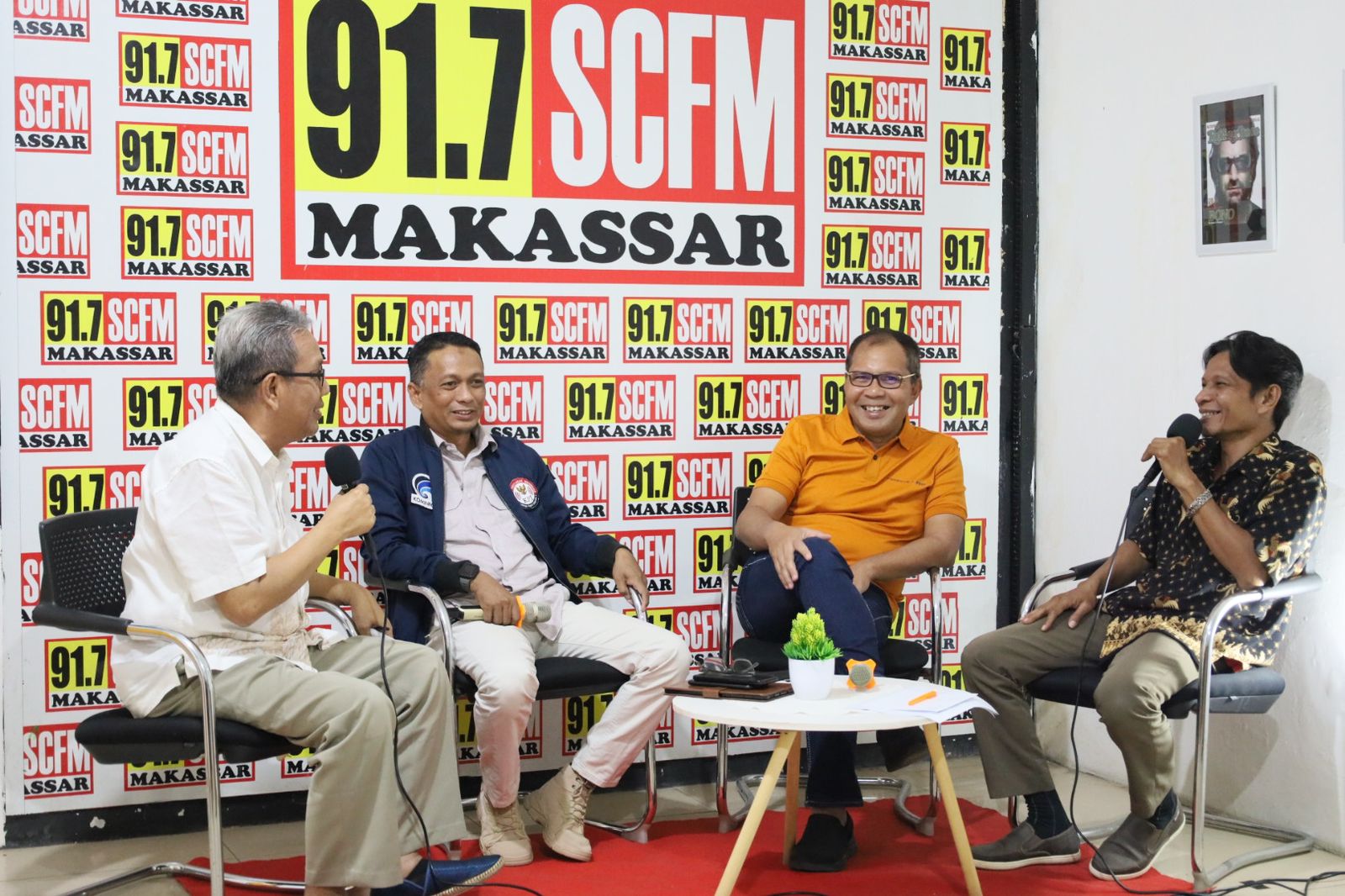 Hari Penyiaran Nasional, Danny Pomanto: Jaga Eksistensi Radio Lewat Kekuatan Narasi