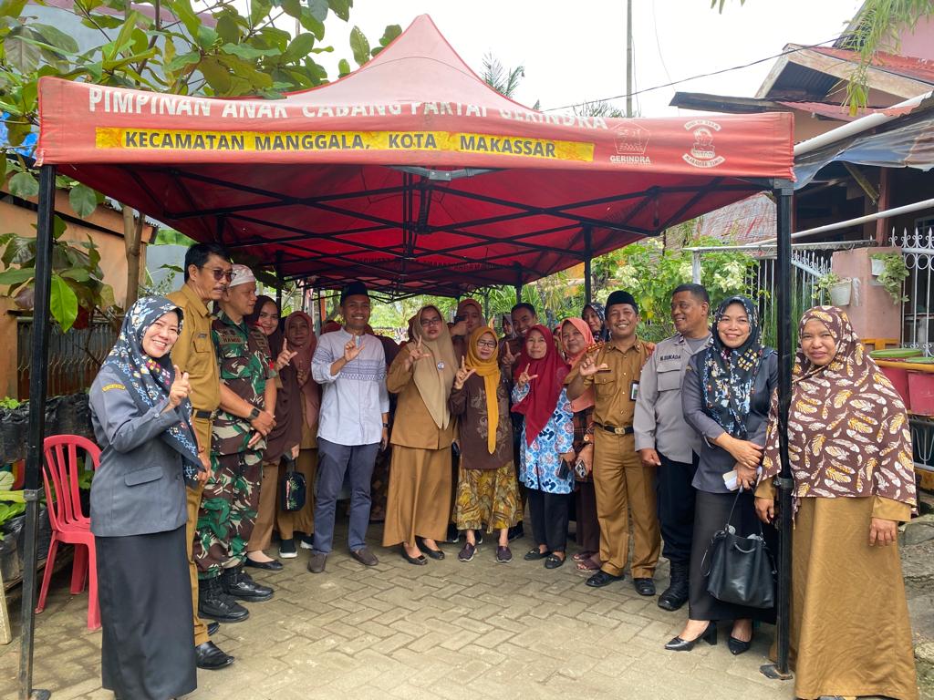 Dinas Perpustakaan Kota Makassar Melaksanakan Penyelenggaraan Kegiatan Silaturahmi Pemerintahan Kota Makassar bersama Masyarakat Kelurahan Paccerakkang Kecematan Biringkanaya . Di Lorong Wisata Melati