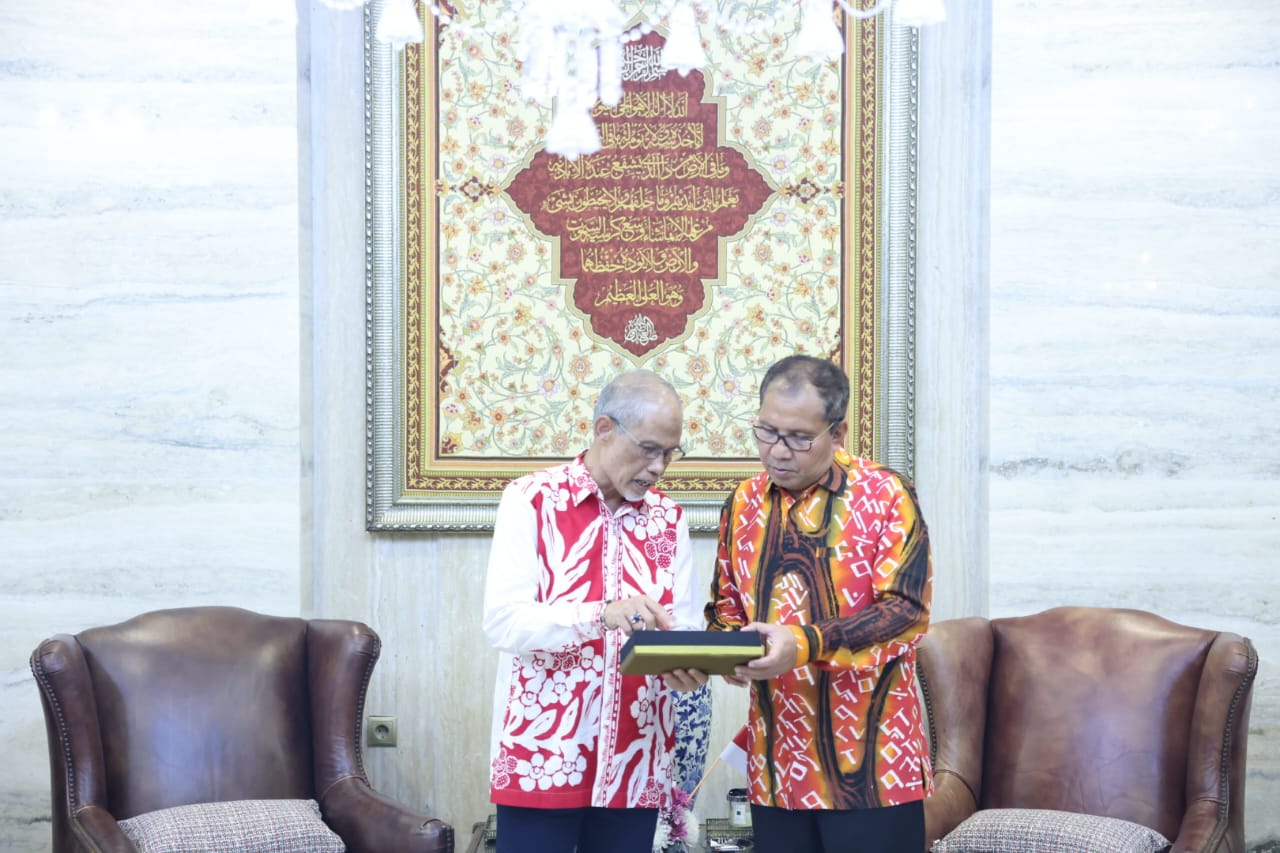 Wali Kota Danny Pomanto Memaparkan Proyek Prestisius Pemkot Makassar ke Menteri Singapura Masagos Zulkifli