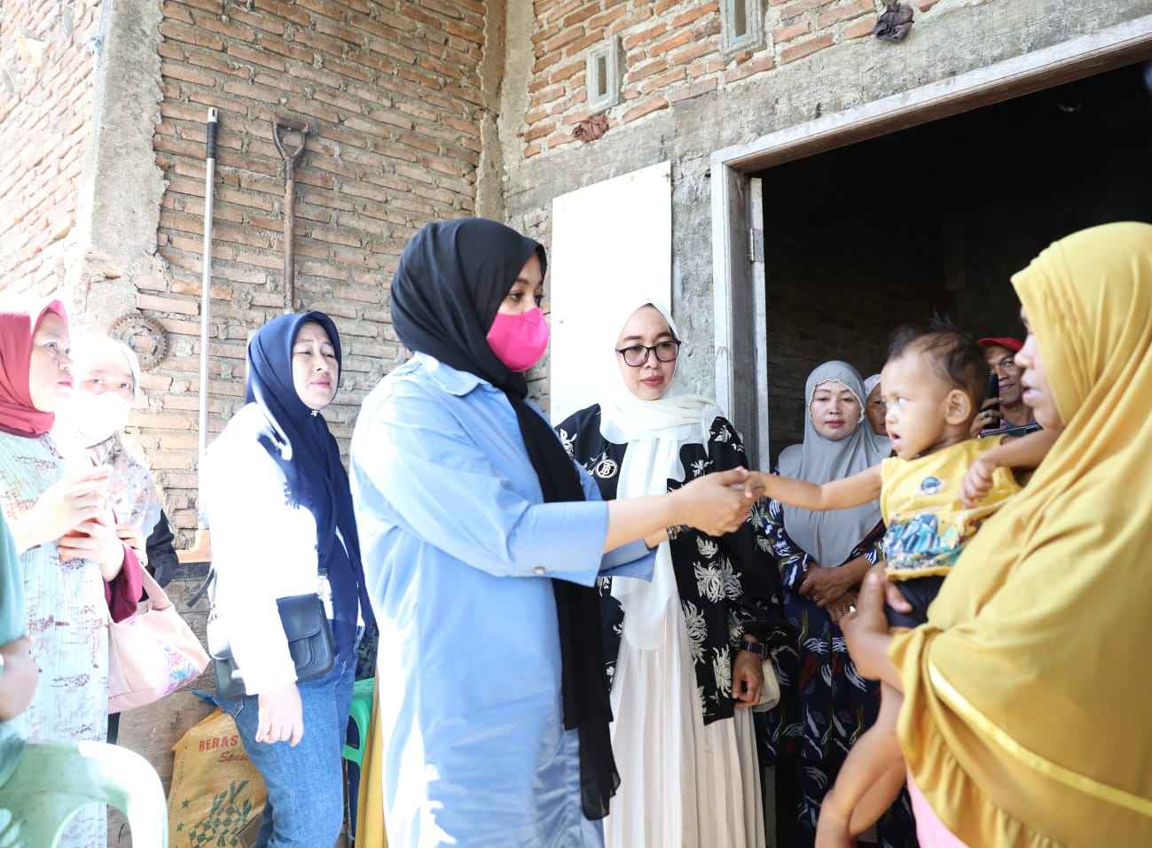 Respon Cepat Fatmawati Rusdi Kunjungi Langsung Penderita Gizi Buruk di Manggala