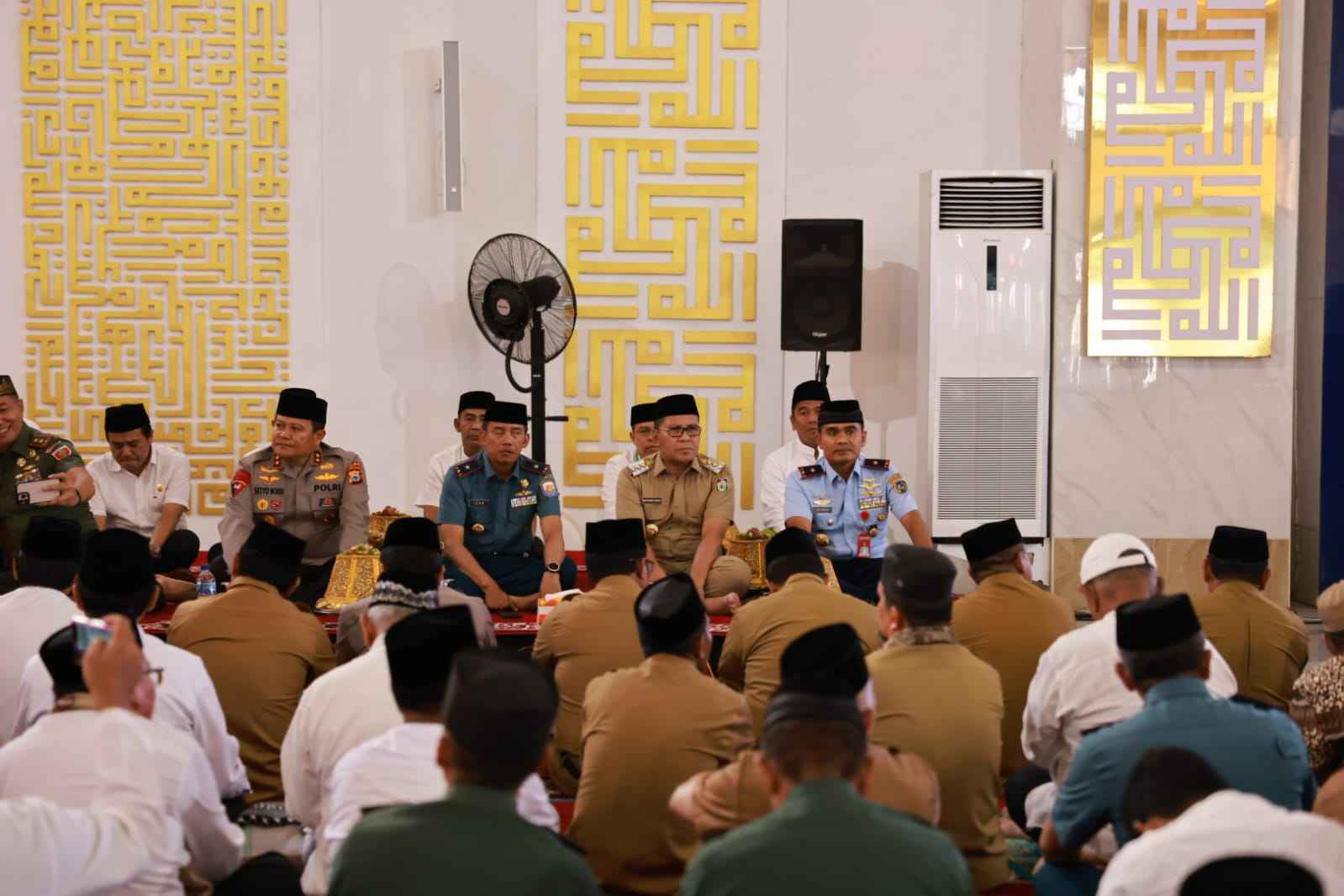 Danny Pomanto, Pj Gubernur, Pangdam XIV Hasanuddin dan Kapolda Ikuti Sulsel Bersalawat