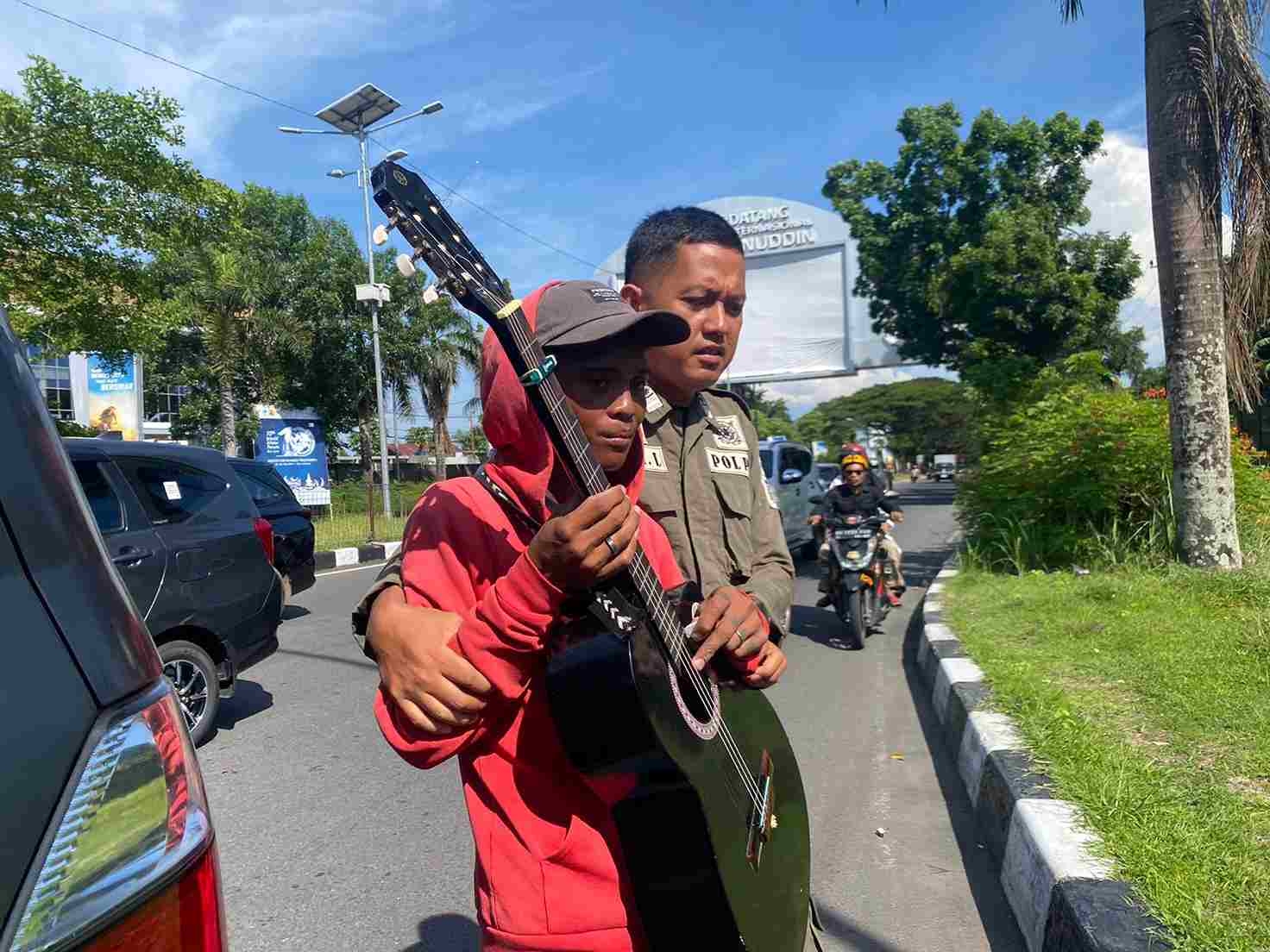 Usai Tertibkan Anjal, Mobil Patroli Dinsos Diserang, Armin Paera : Pelaku Sudah Diamankan Polsek Biringkanaya