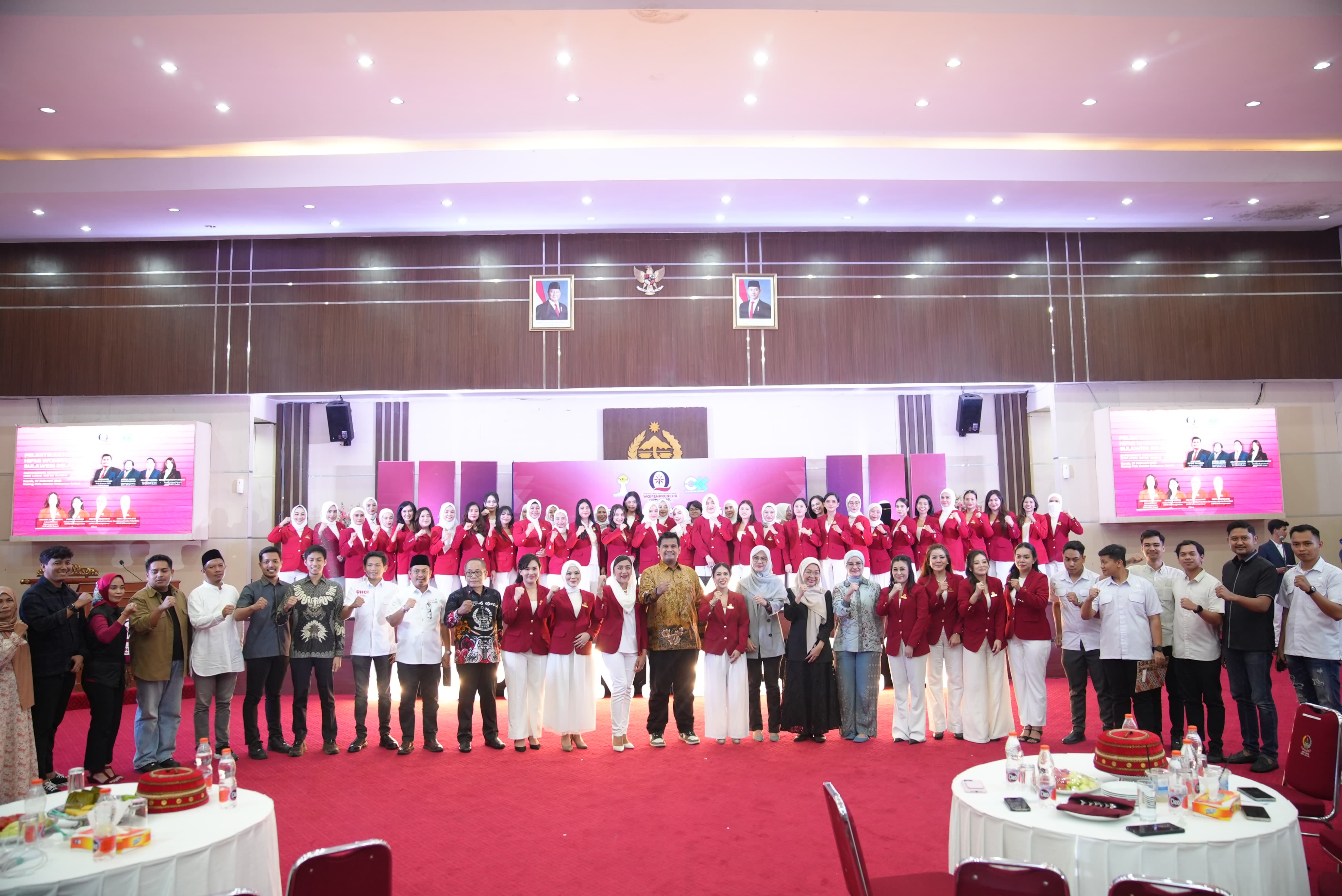 Ketua TP PKK Makassar Melinda Aksa Hadiri Pelantikan 80 Pengurus HIPMI Womenpreneur Sulsel
