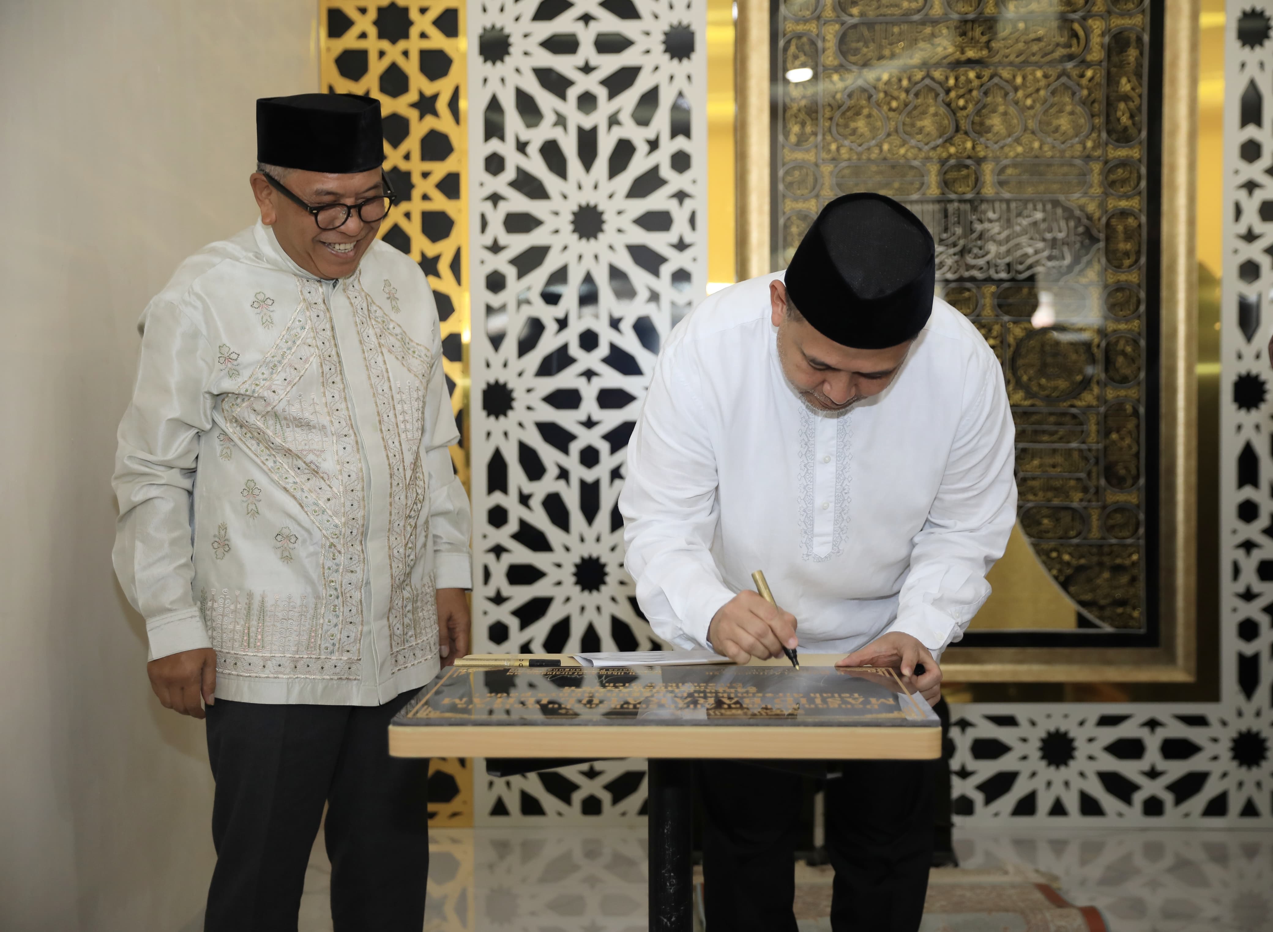 Resmikan Masjid Barakatul Ilham, Appi: Fondasi Awal yang Baik dalam Pemerintahan