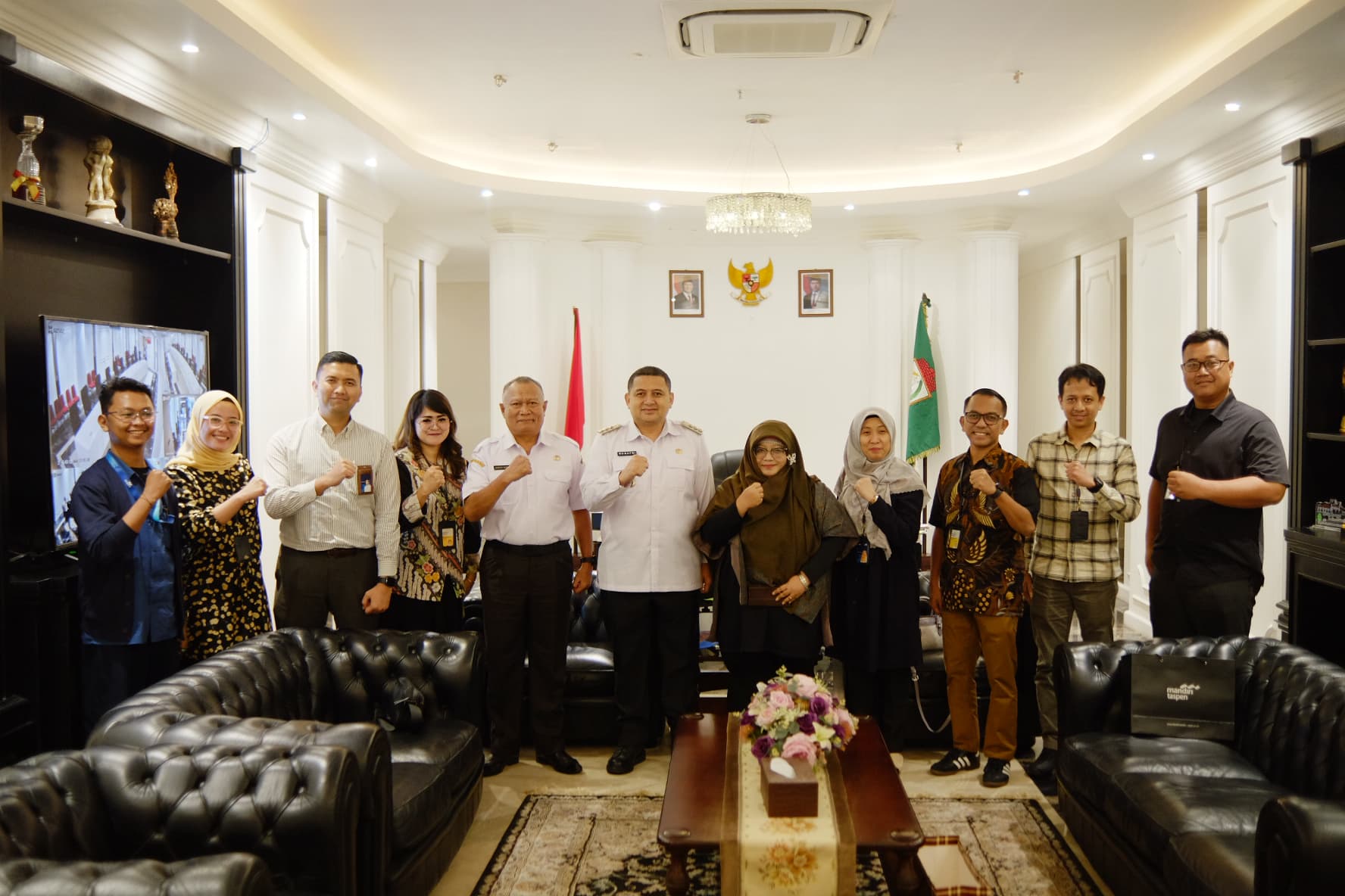 Wali Kota Makassar Terima Kunjungan PT Taspen, Bahas Program Perlindungan bagi PPPK
