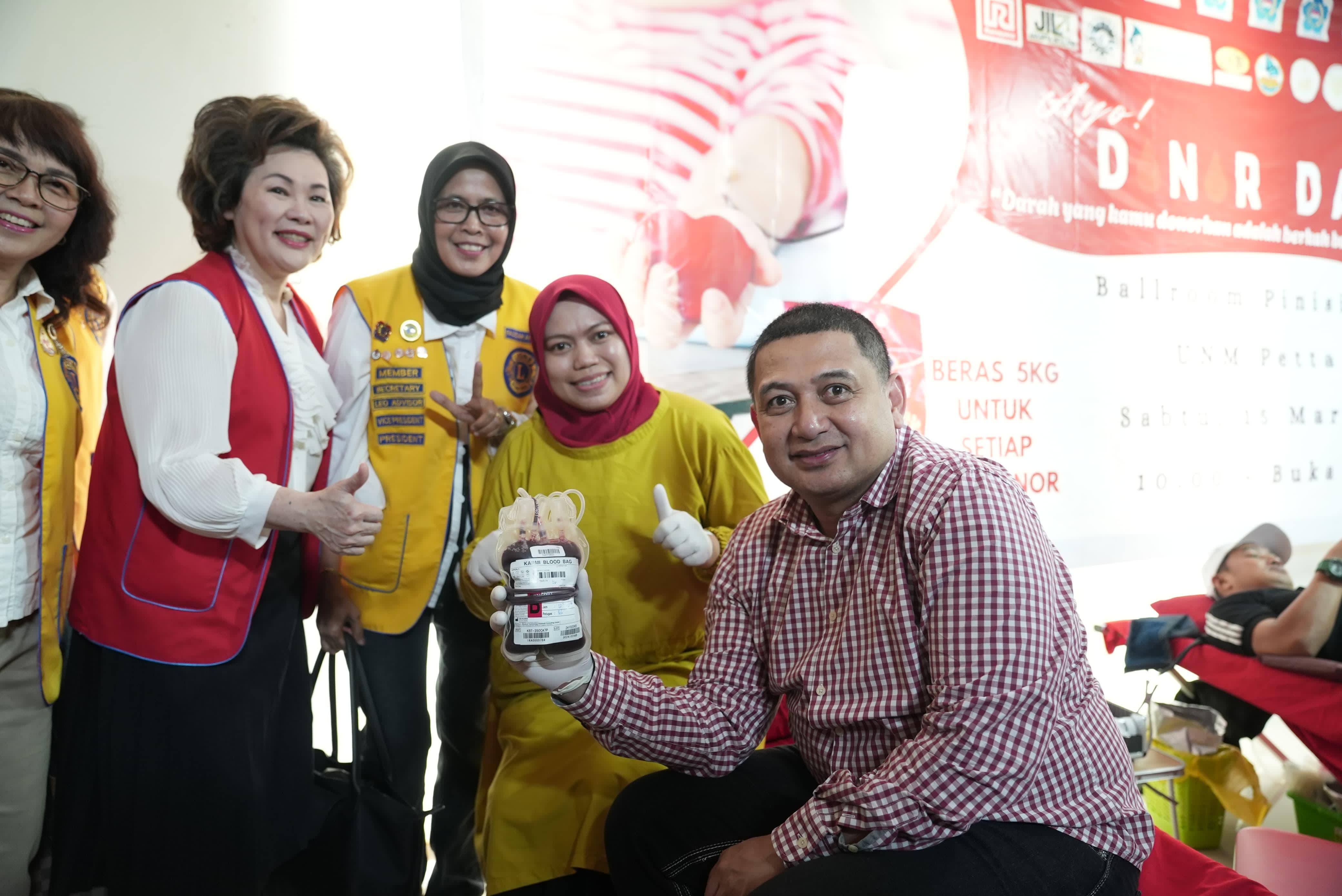 Untuk Pertama Kali, Wali Kota Makassar Donor Darah di Bulan Ramadan