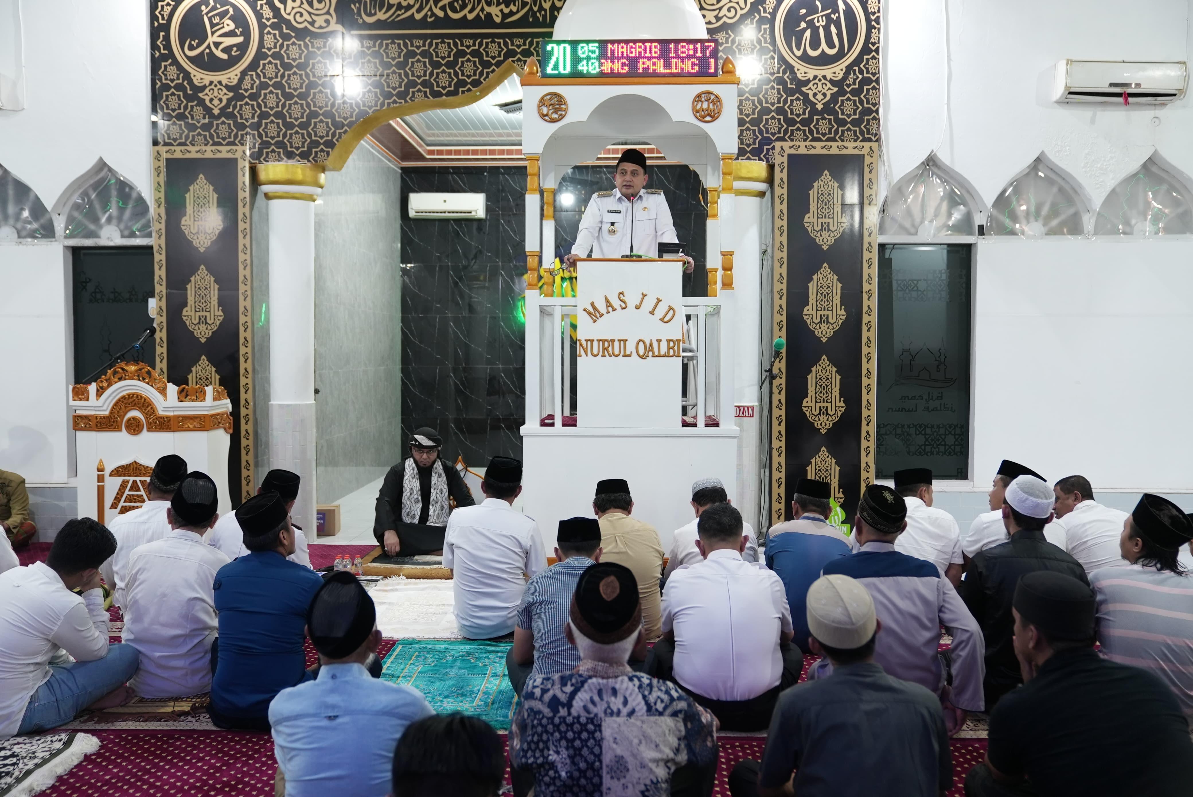 Munafri Arifuddin Imbau Warga Waspada Cuaca Ekstrem dan Manfaatkan Akhir Ramadan dengan Kegiatan Positif