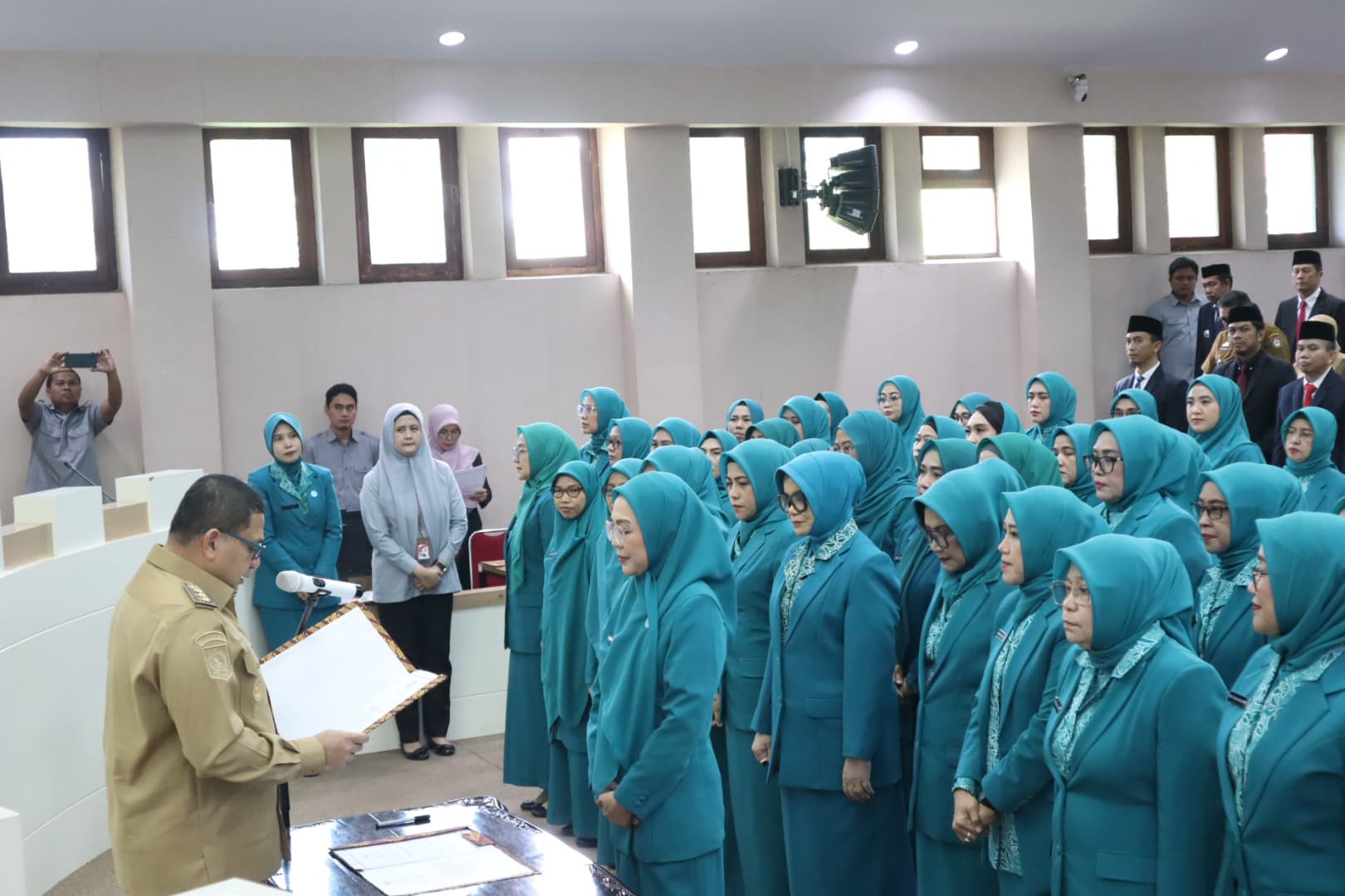 Wali Kota Makassar Munafri Lantik Pengurus TP PKK, Dekranasda, dan Pokja Bunda PAUD Masa Bakti 2025-2030