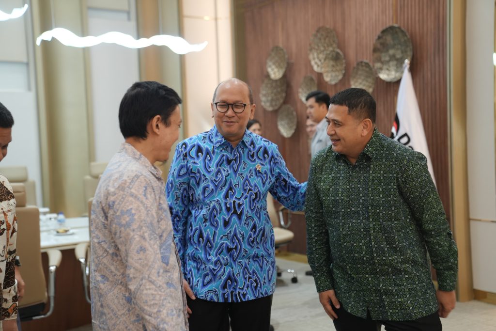 Munafri Perkuat Sinergi Nasional, Bahas Proyek PLTSa dengan KLHK dan Danantara