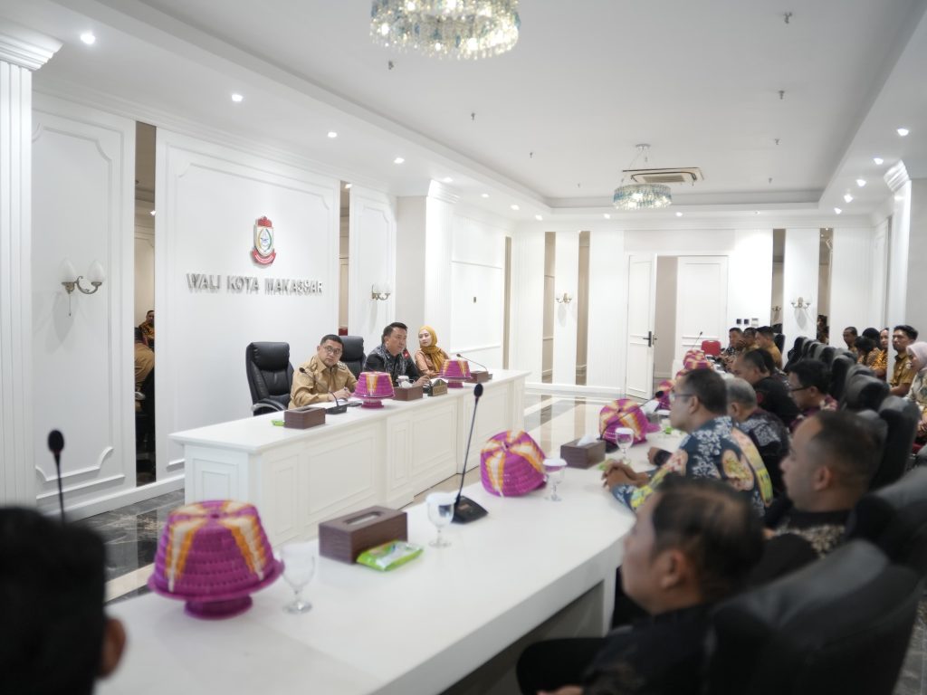 Munafri Dorong PDAM Jadi Teladan Tata Kelola BUMD saat Exit Meeting BPK Sulsel