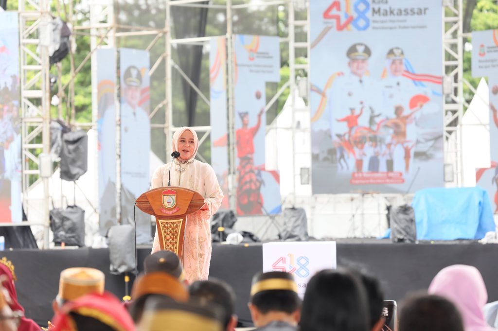 HUT Kota Makassar, Pemprov Sulsel Serahkan Bantuan dan Dorong Sinergi Pembangunan
