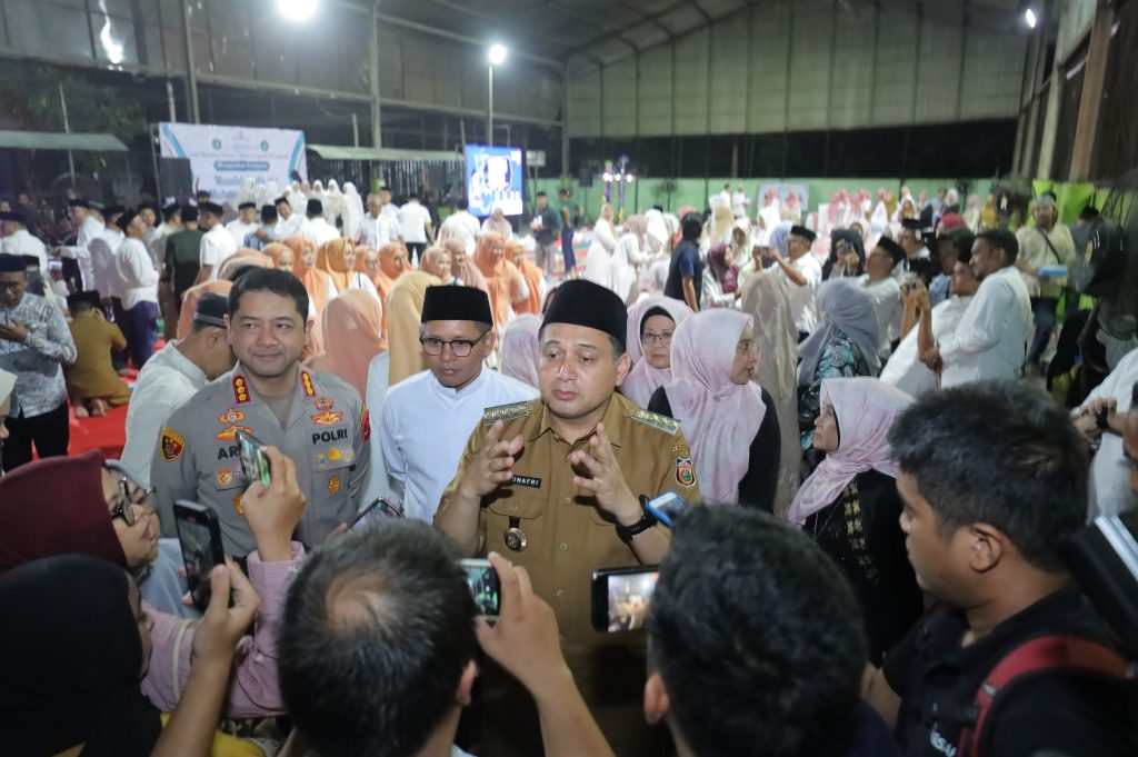 Munafri-Aliyah Ajak Jamaah Doakan Korban Tragedi 29 Agustus