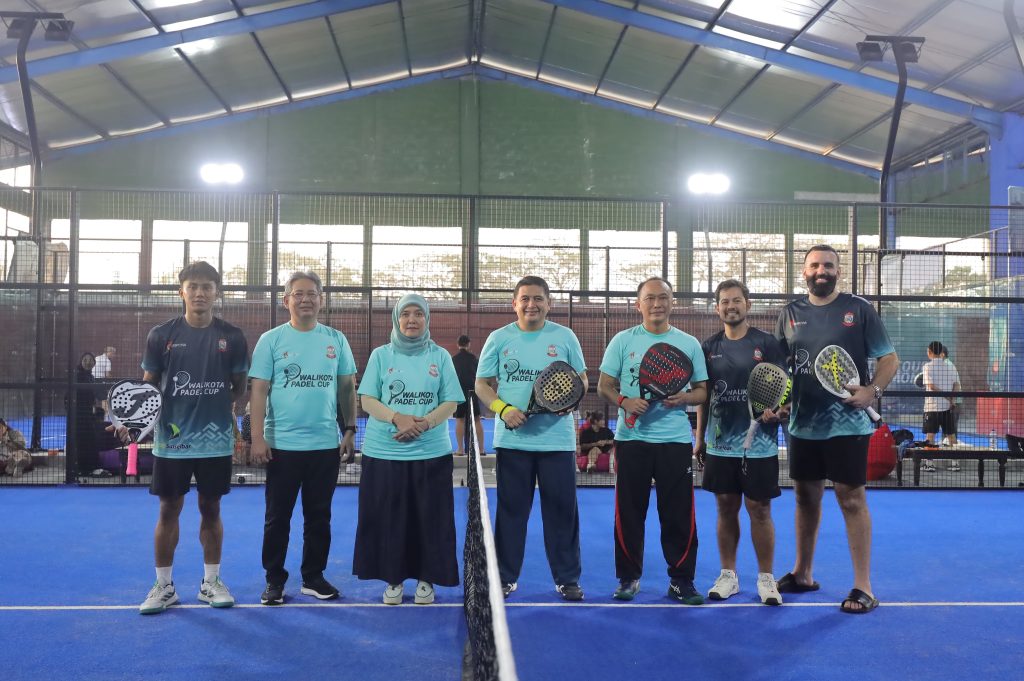 Aksi Seru Munafri & Prof. Zudan Warnai Penutupan Padel Cup di Makassar