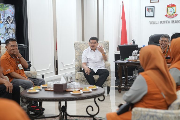 Kuota Gratis Siswa Miskin, Pemkot–Sekolah Unggulan Kolaborasi