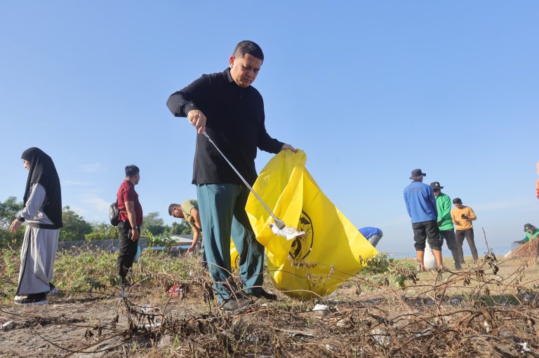 World Cleanup Day 2025: Gotong Royong Massal di Makassar