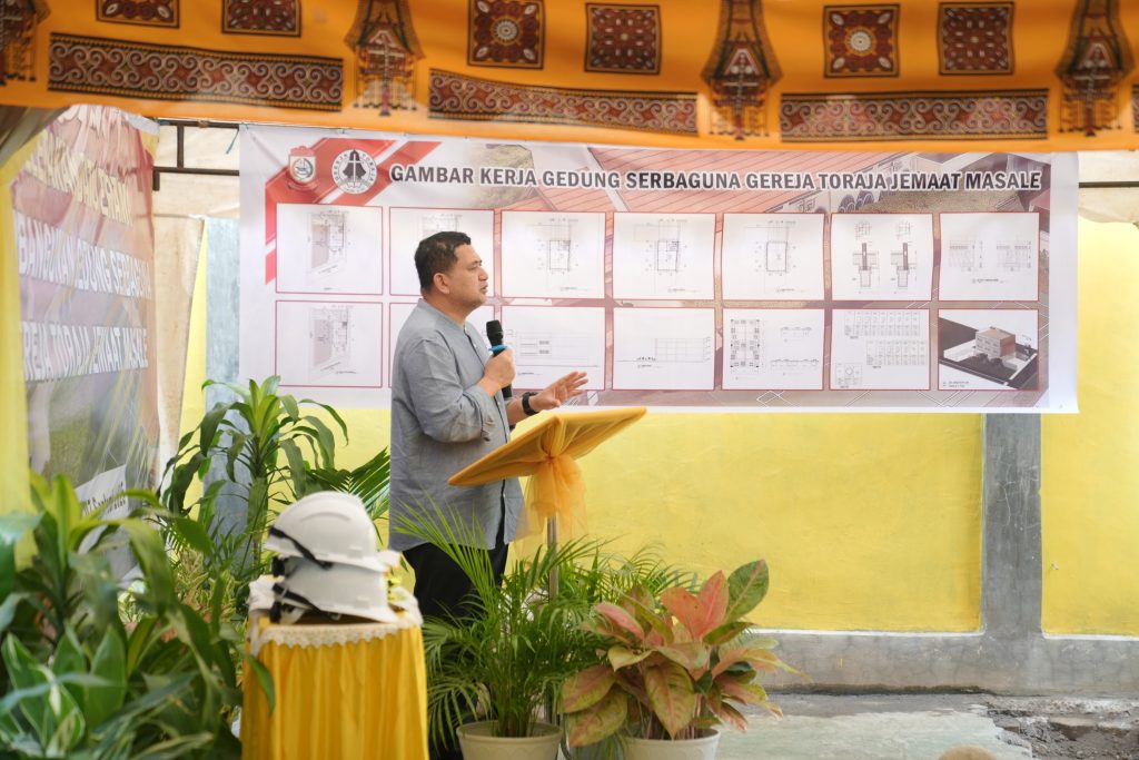 Peletakan Batu Pertama Gedung Jemaat Masale, Munafri: Pemimpin Harus Milik Semua Umat