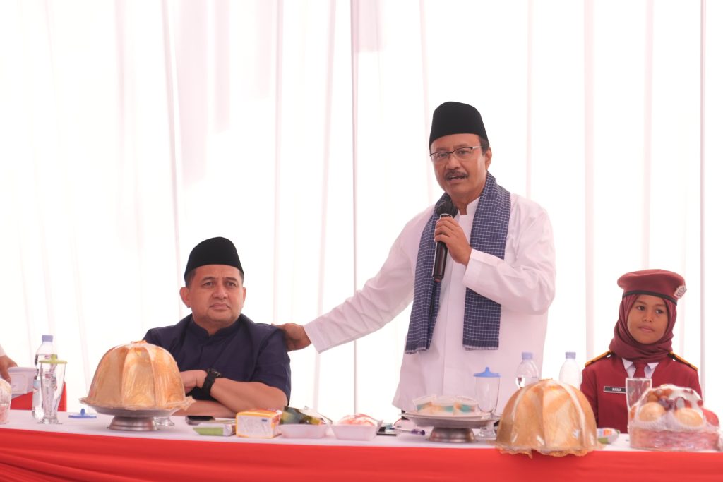 Munafri–Aliyah Dampingi Mensos, Naila dan 19 Keluarga Miskin Terima Rumah Baru di Untia