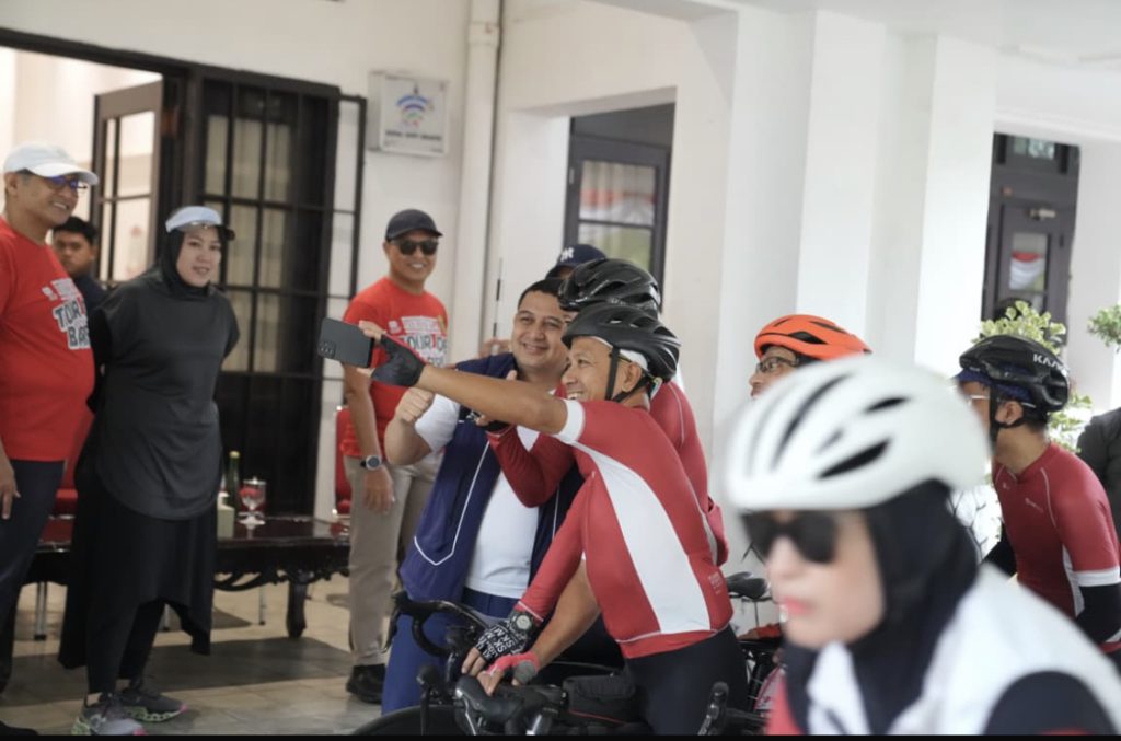 Wali Kota Makassar Lepas Ratusan Peserta Touring Sepeda Merdeka De Barru 2025