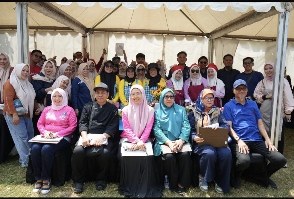 Gebyar PKK HKG ke-53, PKK Makassar Eratkan Silaturahmi Lewat Family Gathering