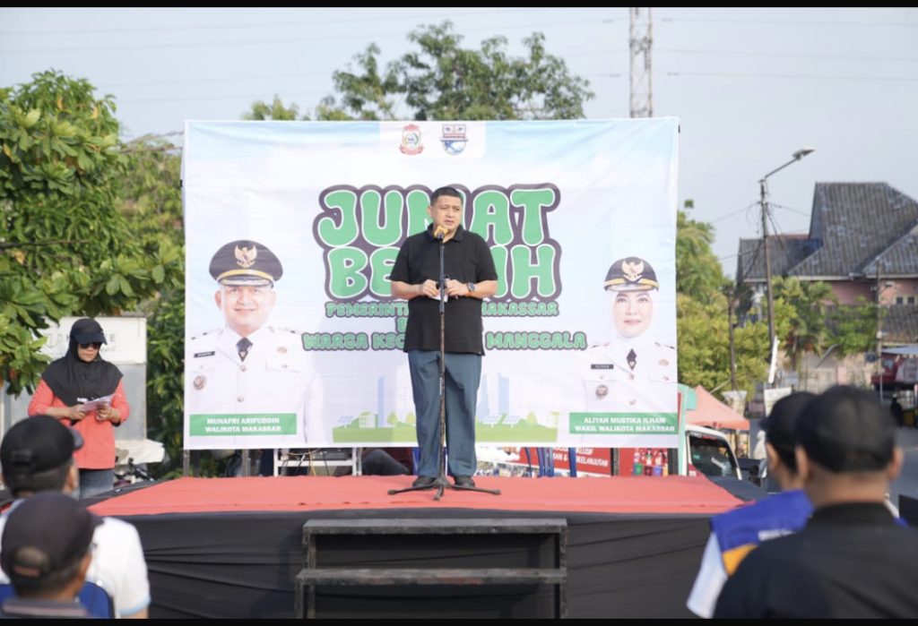Galakkan Jumat Bersih, Munafri-Aliyah Bersihkan Waduk Tunggu Pampang Bareng Warga Manggala