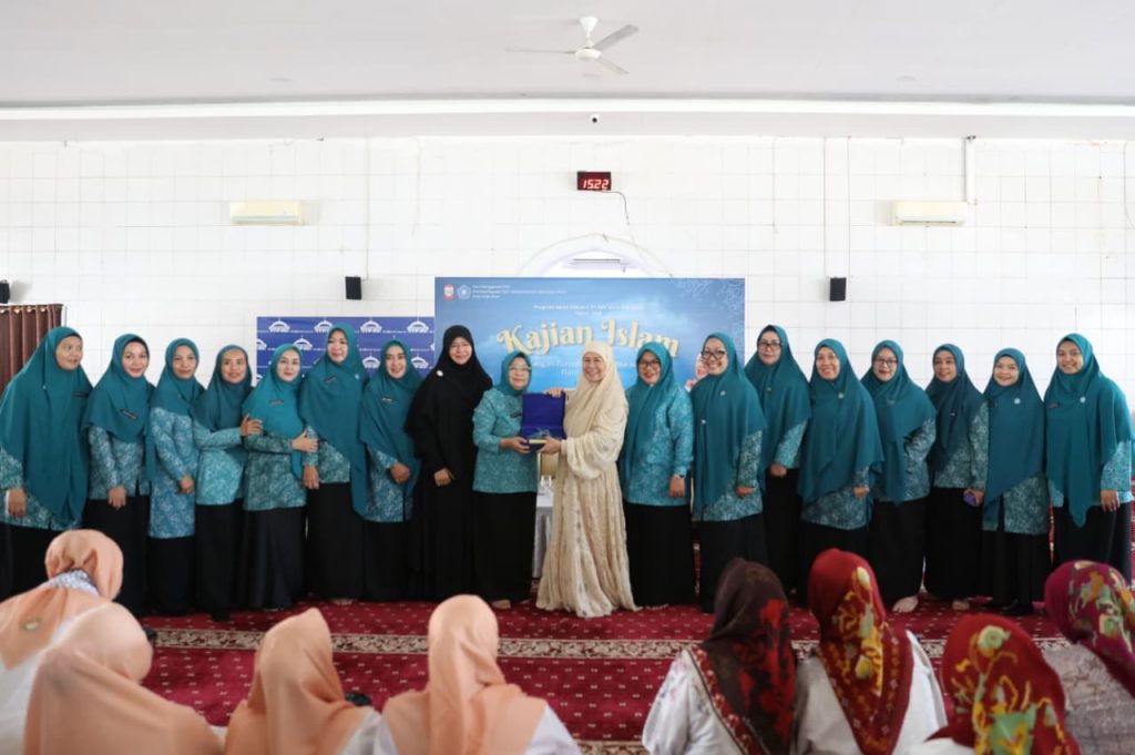 TP PKK Kota Makassar Gelar Kajian Islam, Hadirkan Ustadzah Dewi Yull