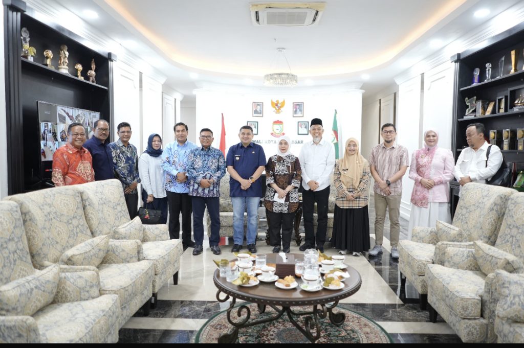 Munafri-Aliyah Sambut Kunjungan Kerja Sejumlah Kepala Daerah, Paparkan Inovasi Kelola Sampah