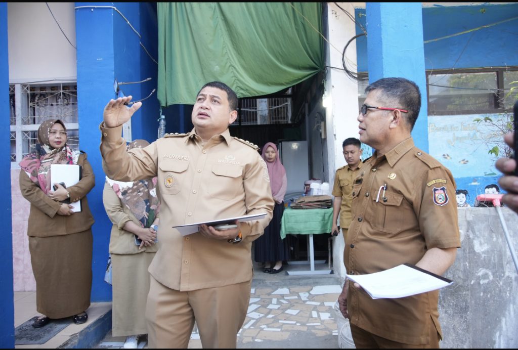 Munafri Instruksikan Revitalisasi SMPN 53 Makassar, Harus Jadi Pilihan Bukan Pelarian