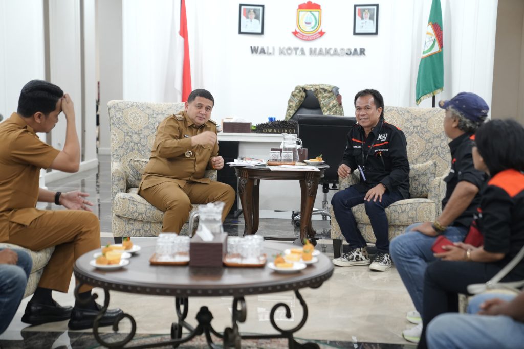 Wali Kota Munafri Dorong JHT bagi Penyanyi Jalanan, Bukti Peduli Pekerja Seni