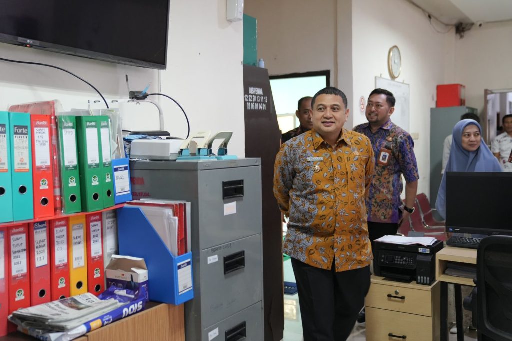 Wali Kota Munafri Sidak Kantor Gabungan Dinas, Tegaskan Perbaikan Gedung dan Etos Kerja